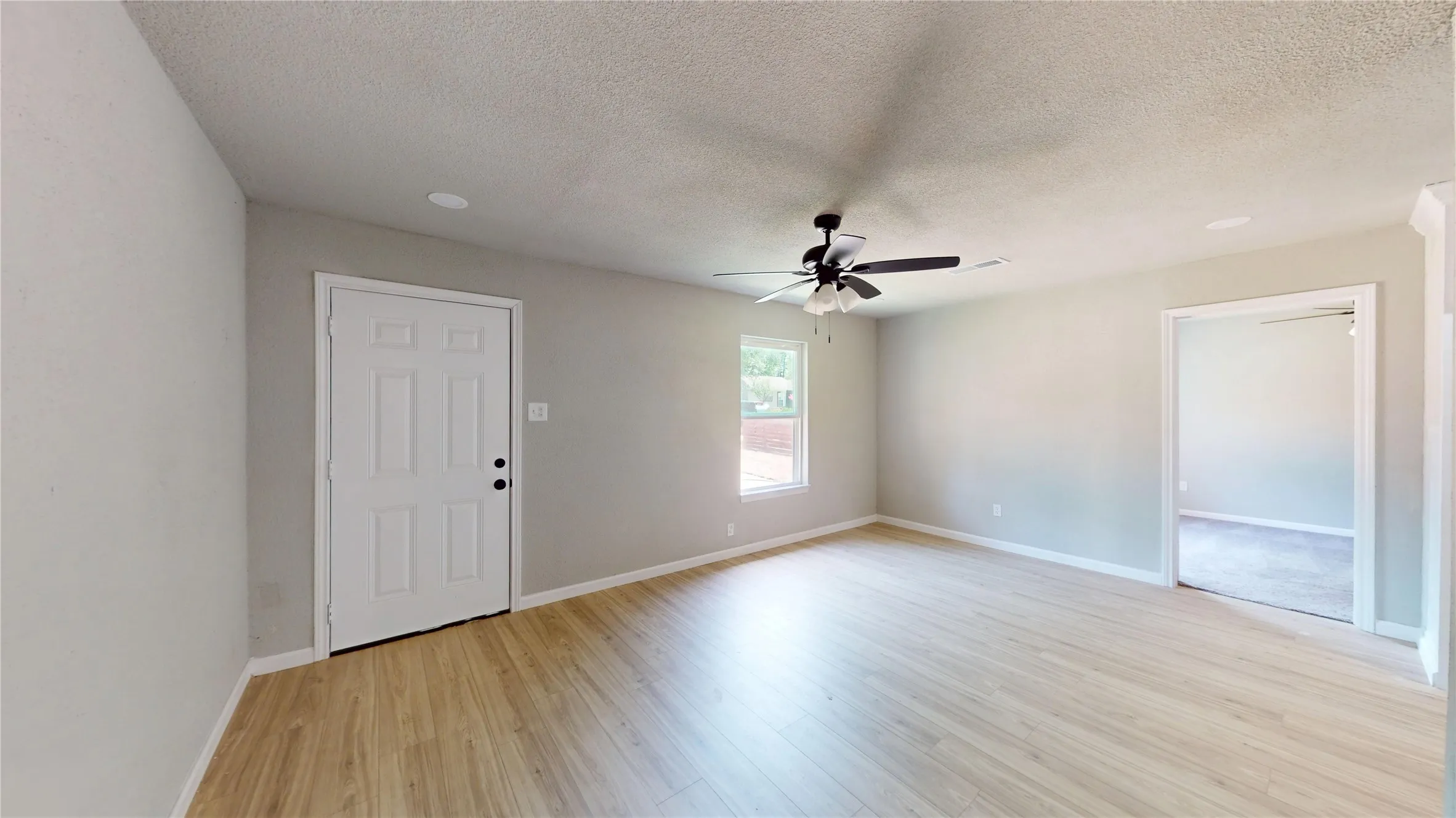 Single Family Residence For Sale in Tarrant County , 3725 Childress Street, Fort Worth, Texas 76119, 4 Bedroom, 2 Bathroom, Garage spaces, 1,283 Sqft, built in 1951, mls#21319590, Real Estate Agent in Fort Worth, Homes For Sale in Tarrant county, Homes For Sale in Fort Worth, Realtor in Fort Worth Texas, Real Estate Brokerage Independent Realty Texas, Luminita Cordes Realtor