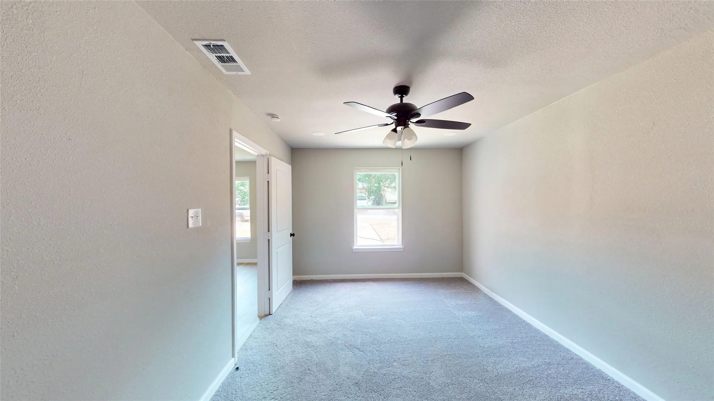 Single Family Residence For Sale in Tarrant County , 3725 Childress Street, Fort Worth, Texas 76119, 4 Bedroom, 2 Bathroom, Garage spaces, 1,283 Sqft, built in 1951, mls#21319590, Real Estate Agent in Fort Worth, Homes For Sale in Tarrant county, Homes For Sale in Fort Worth, Realtor in Fort Worth Texas, Real Estate Brokerage Independent Realty Texas, Luminita Cordes Realtor