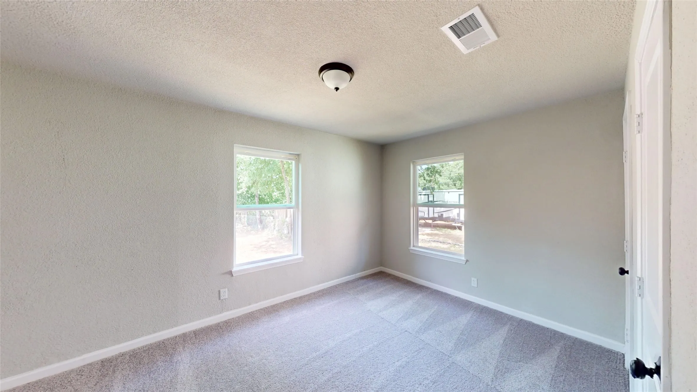 Single Family Residence For Sale in Tarrant County , 3725 Childress Street, Fort Worth, Texas 76119, 4 Bedroom, 2 Bathroom, Garage spaces, 1,283 Sqft, built in 1951, mls#21319590, Real Estate Agent in Fort Worth, Homes For Sale in Tarrant county, Homes For Sale in Fort Worth, Realtor in Fort Worth Texas, Real Estate Brokerage Independent Realty Texas, Luminita Cordes Realtor