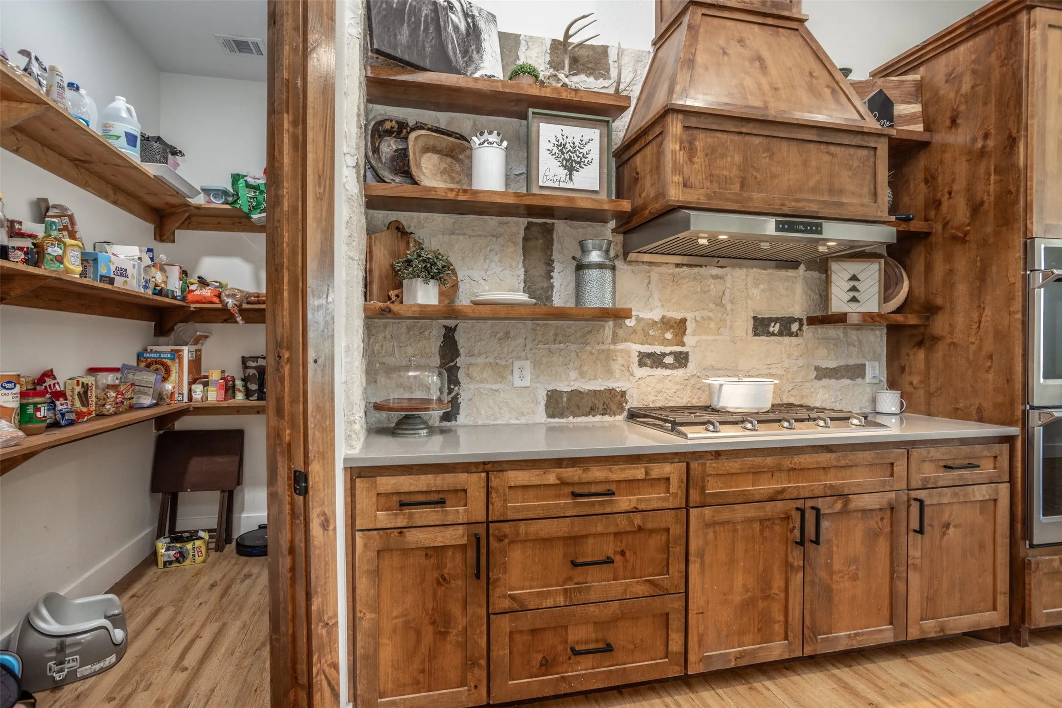 Single Family Residence For Sale in Cooke County , 405 County Road 156, Whitesboro, Texas 76273, 3 Bedroom, 3 Bathroom, Garage spaces, 2,397 Sqft, built in 2022, Price $925,000, mls#21319077, Real Estate Agent in Whitesboro, Homes For Sale in Cooke county, Homes For Sale in Whitesboro, Realtor in Whitesboro Texas, Real Estate Brokerage Independent Realty Texas, Luminita Cordes Realtor