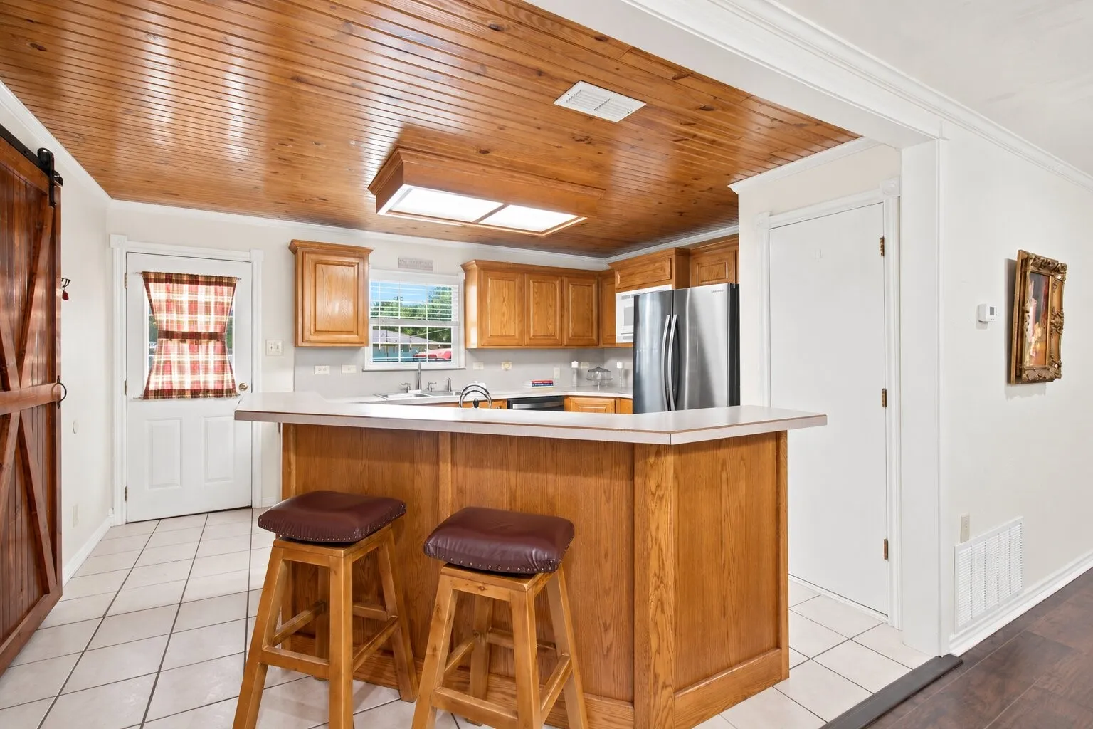 Single Family Residence For Sale in Denton County , 206 E North Street, Aubrey, Texas 76227, 4 Bedroom, 2 Bathroom, Garage spaces, 1,790 Sqft, built in 1952, mls#21319328, Real Estate Agent in Aubrey, Homes For Sale in Denton county, Homes For Sale in Aubrey, Realtor in Aubrey Texas, Real Estate Brokerage Independent Realty Texas, Luminita Cordes Realtor