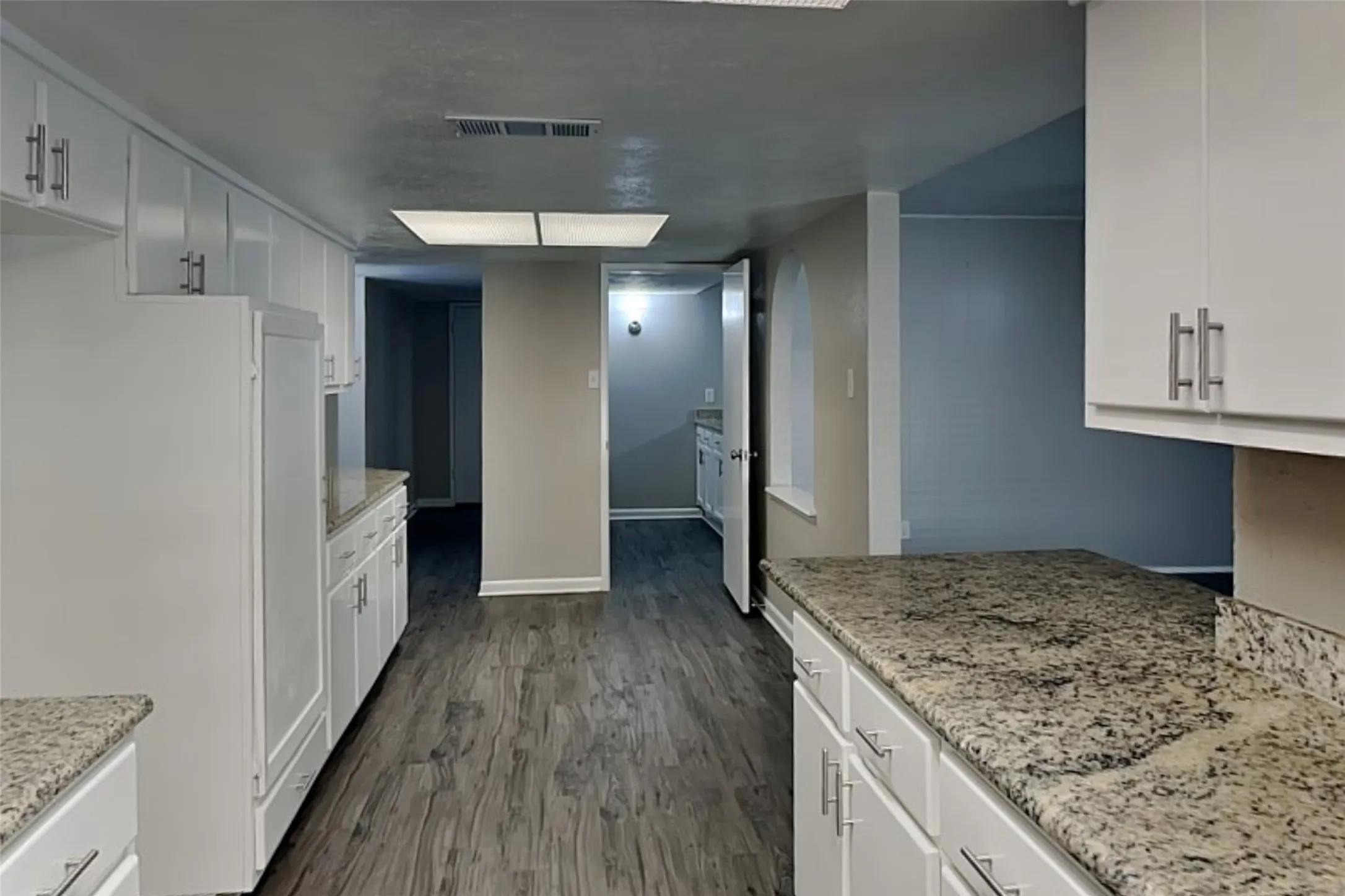 Single Family Residence For Rent in Dallas County , 5901 Excalibur Drive, Garland, Texas 75044, 4 Bedroom, 2 Bathroom, 2 Garage spaces, 2,100 Sqft, built in 1976, mls#21319826, Real Estate Agent in Garland, Homes For Rent in Dallas county, Homes For Rent in Garland, Realtor in Garland Texas, Real Estate Brokerage Independent Realty Texas, Luminita Cordes Realtor