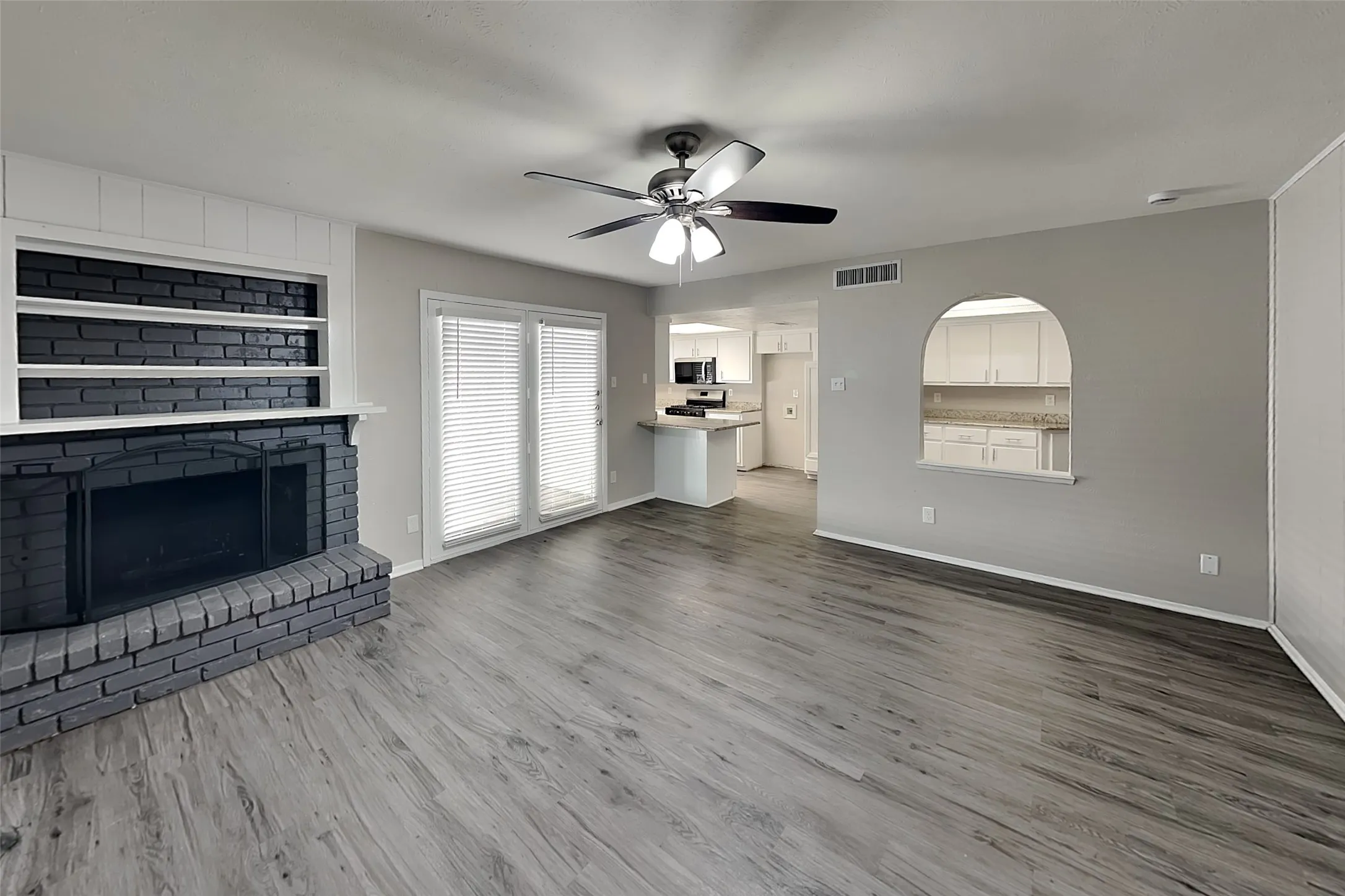 Single Family Residence For Rent in Dallas County , 5901 Excalibur Drive, Garland, Texas 75044, 4 Bedroom, 2 Bathroom, 2 Garage spaces, 2,100 Sqft, built in 1976, mls#21319826, Real Estate Agent in Garland, Homes For Rent in Dallas county, Homes For Rent in Garland, Realtor in Garland Texas, Real Estate Brokerage Independent Realty Texas, Luminita Cordes Realtor