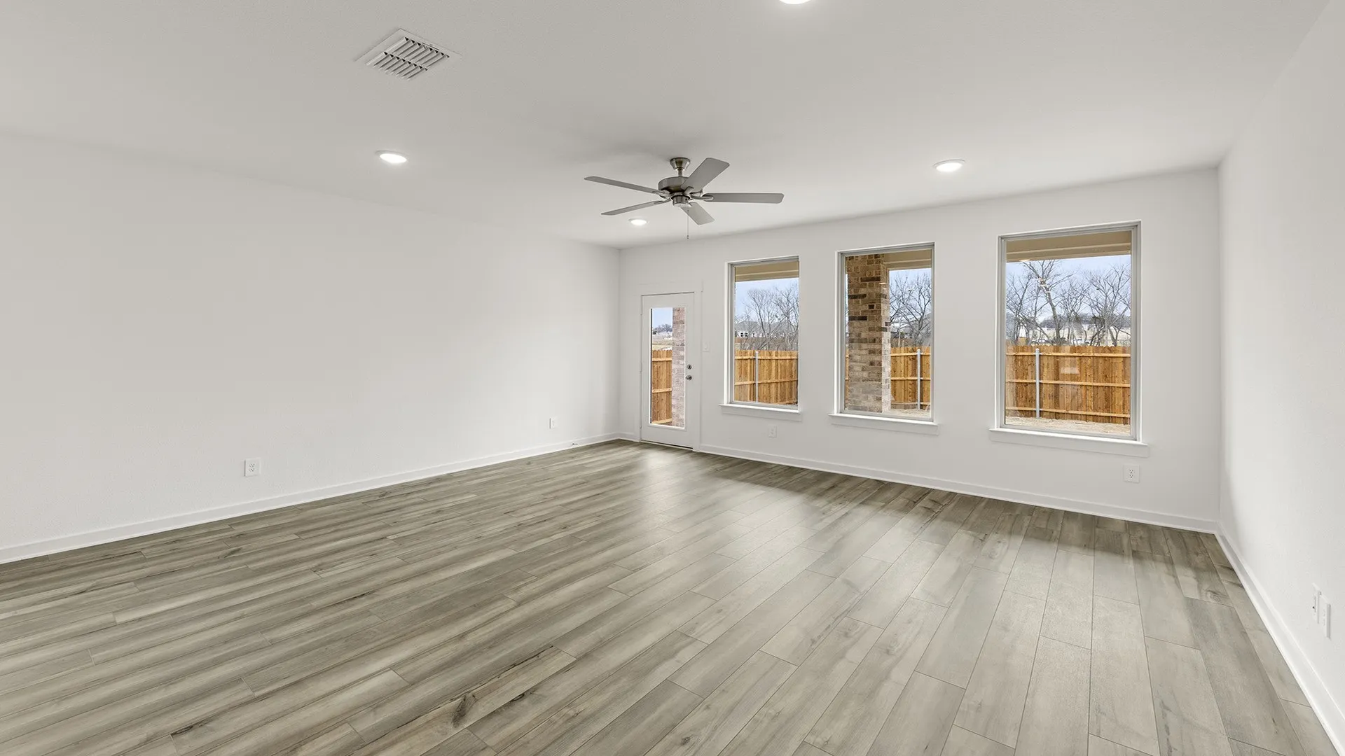 Single Family Residence For Sale in Kaufman County , 1202 Willet Sound Lane, Forney, Texas 75126, 4 Bedroom, 3 Bathroom, 2 Garage spaces, 2,186 Sqft, built in 2025, mls#21319766, Real Estate Agent in Forney, Homes For Sale in Kaufman county, Homes For Sale in Forney, Realtor in Forney Texas, Real Estate Brokerage Independent Realty Texas, Luminita Cordes Realtor