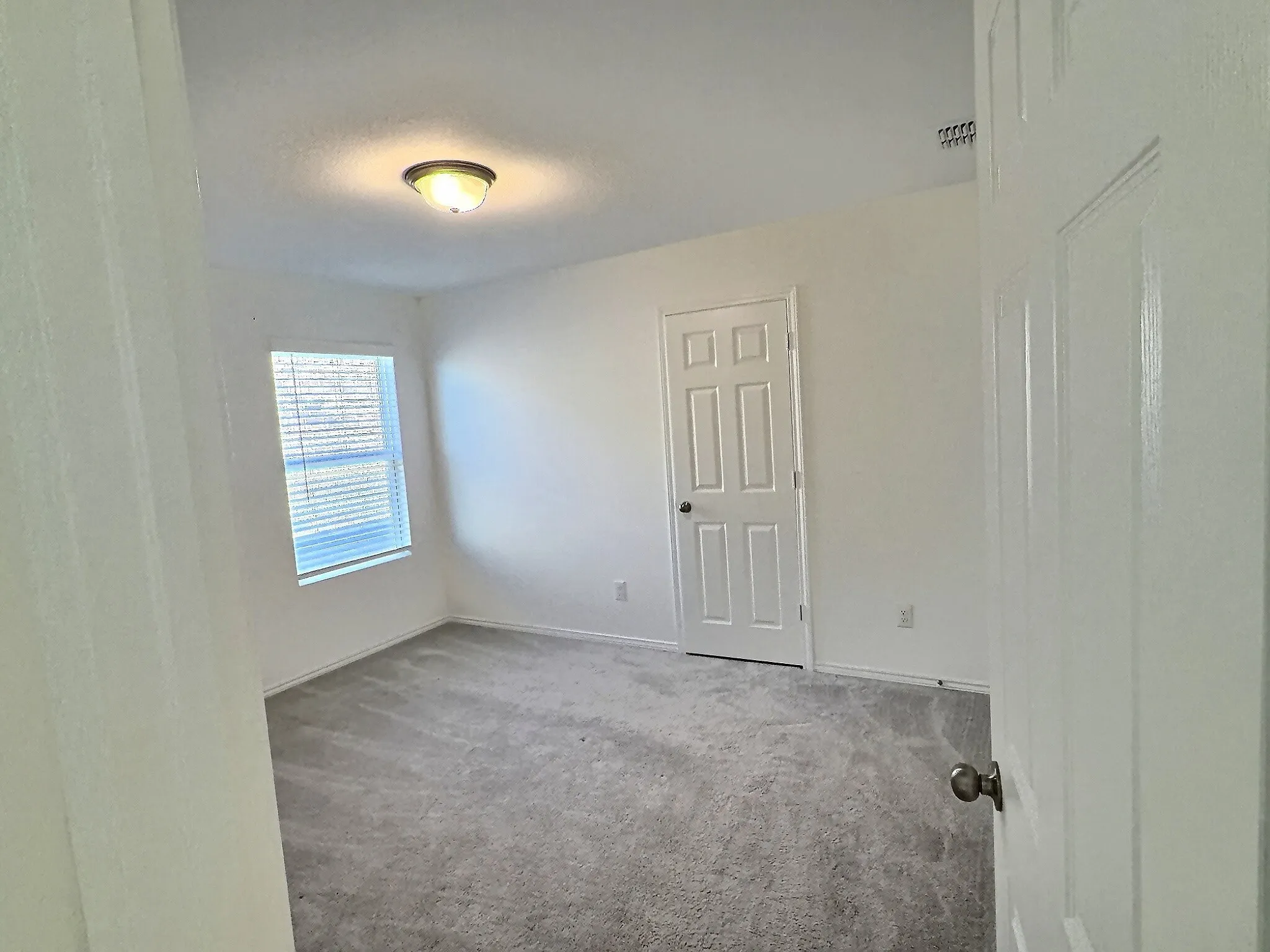 Secondary upstairs bedroom