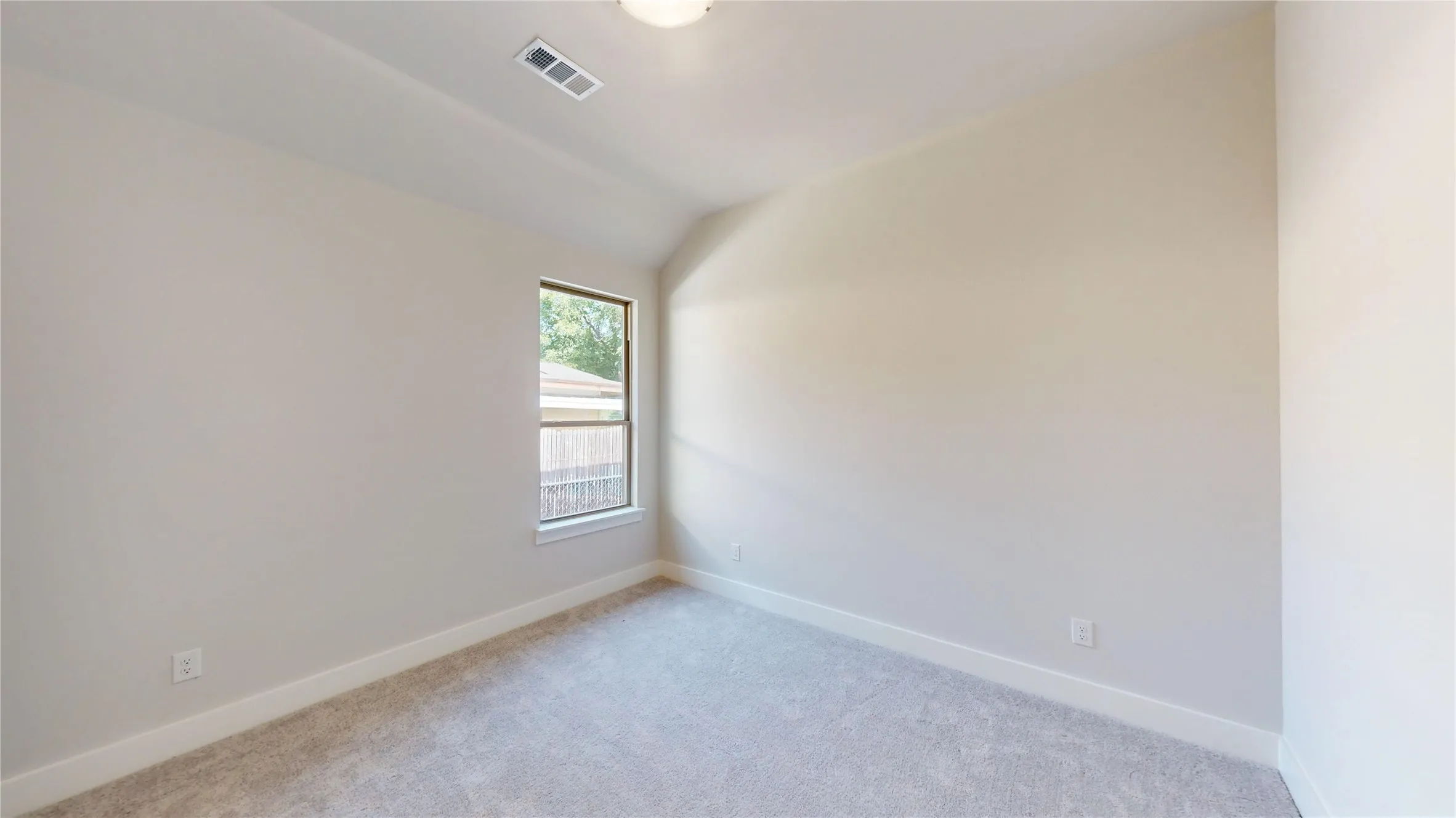 Single Family Residence For Sale in Tarrant County , 5624 Hiett Court, Fort Worth, Texas 76112, 4 Bedroom, 3 Bathroom, 2 Garage spaces, 1,979 Sqft, built in 2026, mls#21319702, Real Estate Agent in Fort Worth, Homes For Sale in Tarrant county, Homes For Sale in Fort Worth, Realtor in Fort Worth Texas, Real Estate Brokerage Independent Realty Texas, Luminita Cordes Realtor