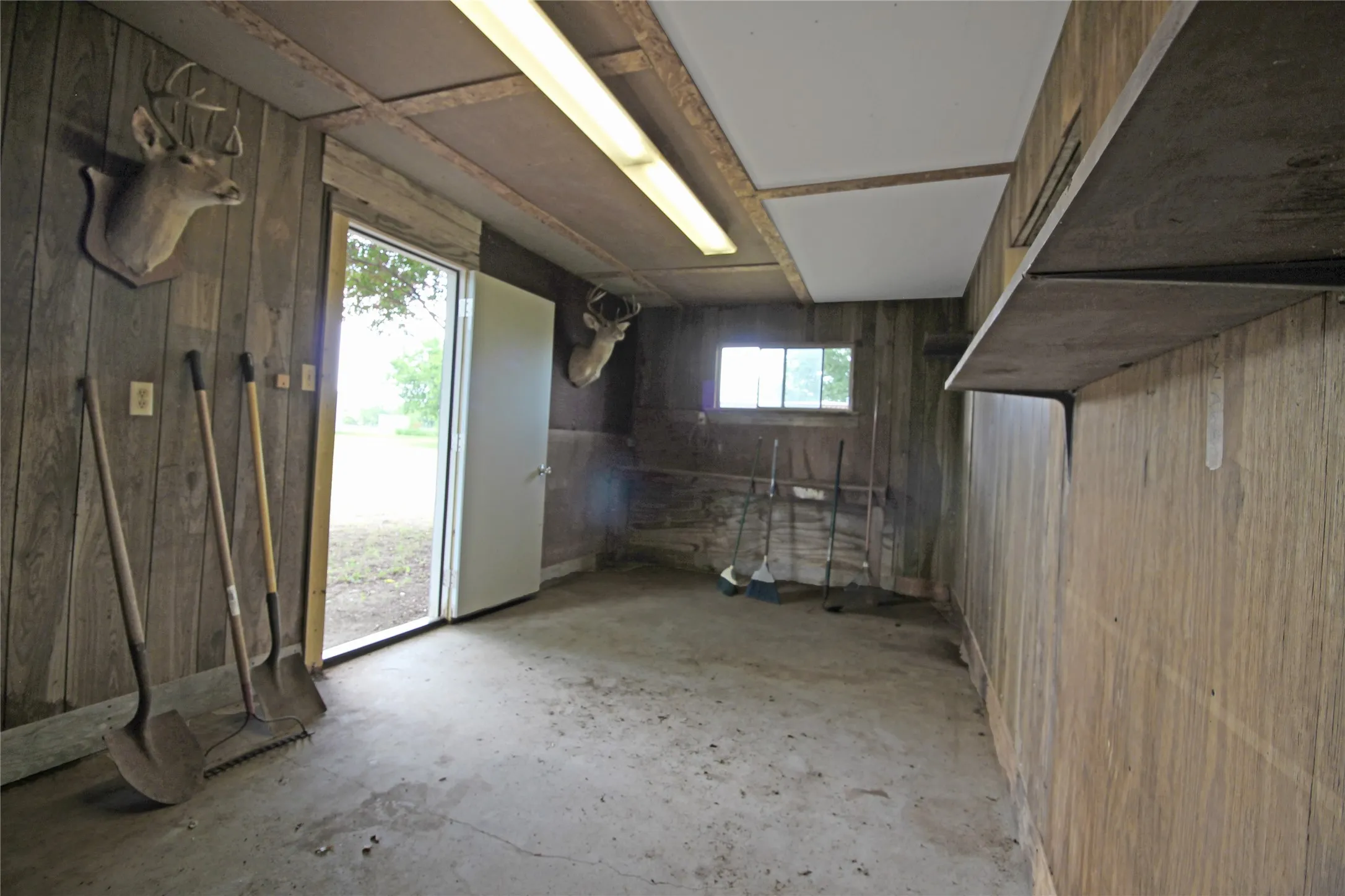 Single Family Residence For Sale in Kaufman County , 8769 S Fm 148, Scurry, Texas 75158, 3 Bedroom, 2 Bathroom, 2 Garage spaces, 1,246 Sqft, built in 1980, mls#21319759, Real Estate Agent in Scurry, Homes For Sale in Kaufman county, Homes For Sale in Scurry, Realtor in Scurry Texas, Real Estate Brokerage Independent Realty Texas, Luminita Cordes Realtor
