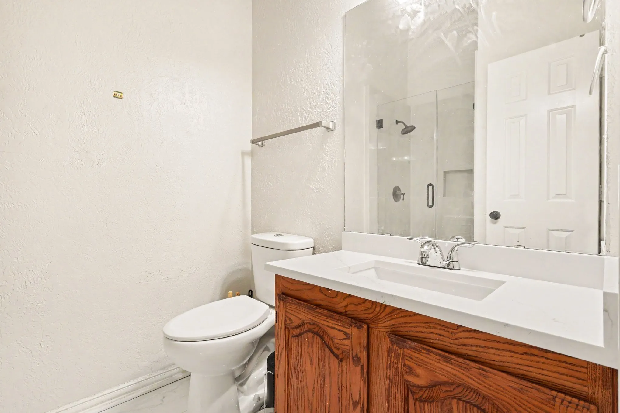 Single Family Residence For Rent in Denton County , 1027 Creek Bend, Carrollton, Texas 75007, 4 Bedroom, 4 Bathroom, 2 Garage spaces, 3,680 Sqft, built in 1992, mls#21319853, Real Estate Agent in Carrollton, Homes For Rent in Denton county, Homes For Rent in Carrollton, Realtor in Carrollton Texas, Real Estate Brokerage Independent Realty Texas, Luminita Cordes Realtor