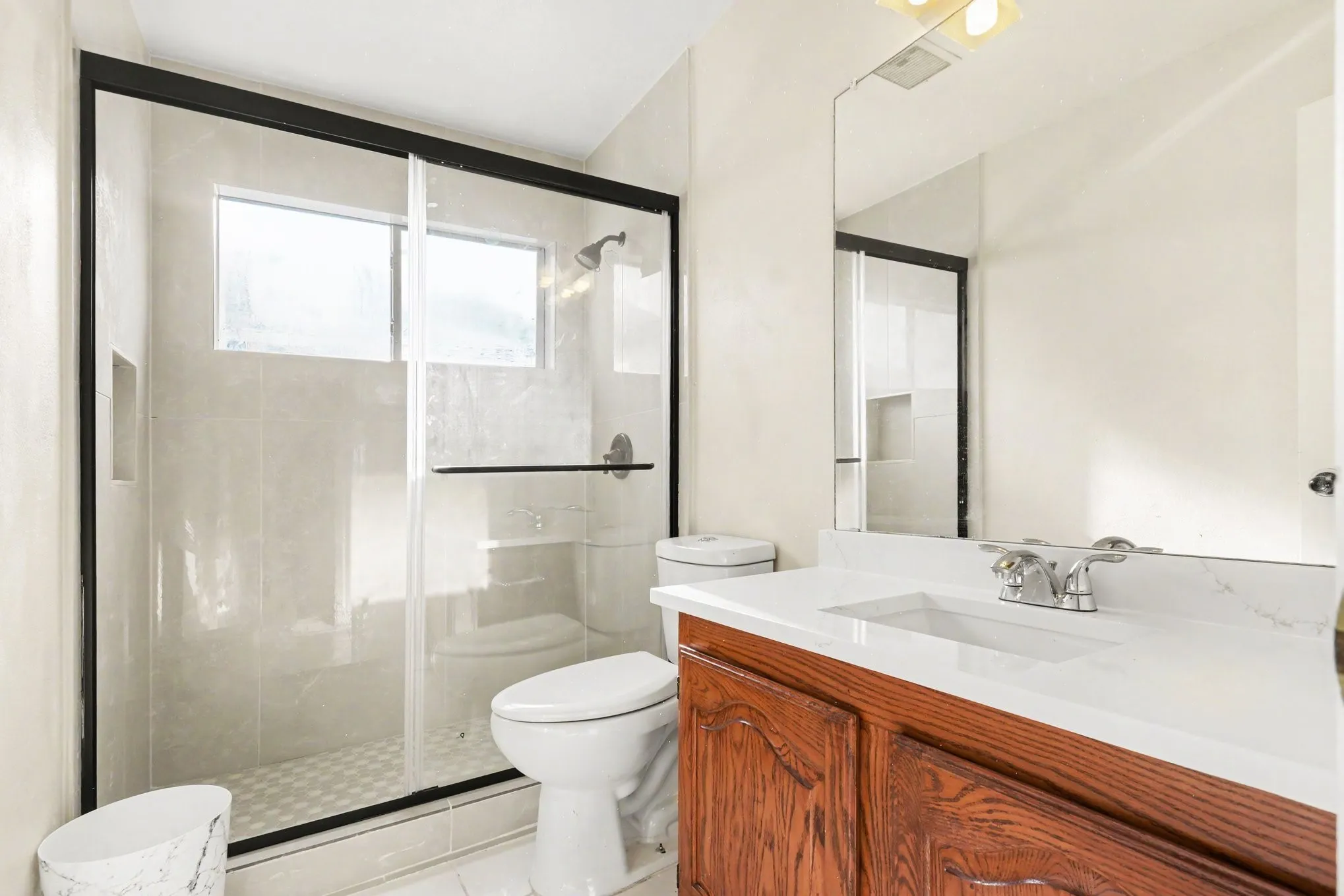 Single Family Residence For Rent in Denton County , 1027 Creek Bend, Carrollton, Texas 75007, 4 Bedroom, 4 Bathroom, 2 Garage spaces, 3,680 Sqft, built in 1992, mls#21319853, Real Estate Agent in Carrollton, Homes For Rent in Denton county, Homes For Rent in Carrollton, Realtor in Carrollton Texas, Real Estate Brokerage Independent Realty Texas, Luminita Cordes Realtor
