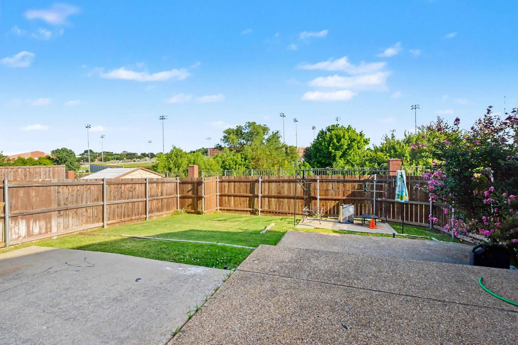 Single Family Residence For Rent in Denton County , 1027 Creek Bend, Carrollton, Texas 75007, 4 Bedroom, 4 Bathroom, 2 Garage spaces, 3,680 Sqft, built in 1992, mls#21319853, Real Estate Agent in Carrollton, Homes For Rent in Denton county, Homes For Rent in Carrollton, Realtor in Carrollton Texas, Real Estate Brokerage Independent Realty Texas, Luminita Cordes Realtor