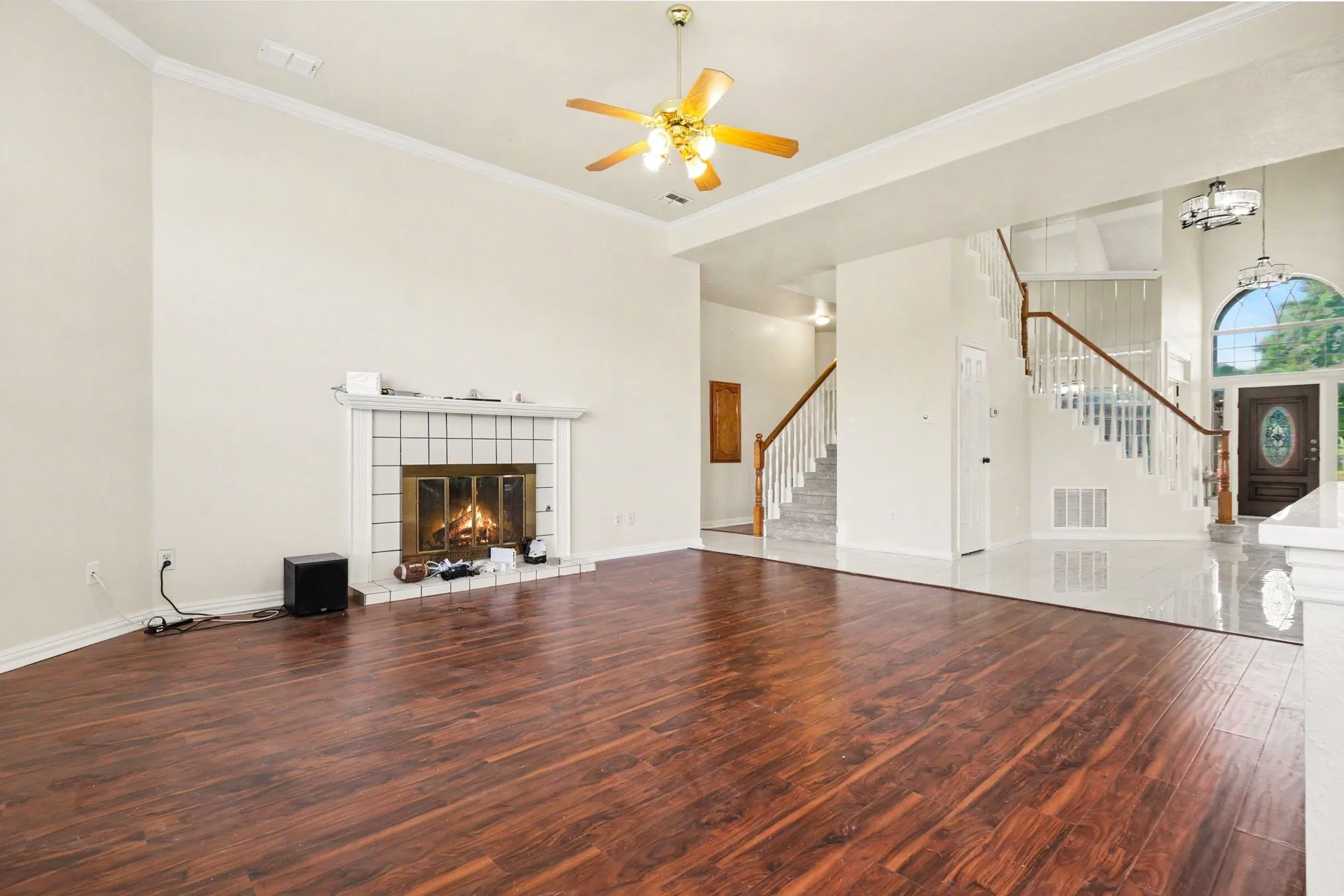 Single Family Residence For Rent in Denton County , 1027 Creek Bend, Carrollton, Texas 75007, 4 Bedroom, 4 Bathroom, 2 Garage spaces, 3,680 Sqft, built in 1992, mls#21319853, Real Estate Agent in Carrollton, Homes For Rent in Denton county, Homes For Rent in Carrollton, Realtor in Carrollton Texas, Real Estate Brokerage Independent Realty Texas, Luminita Cordes Realtor