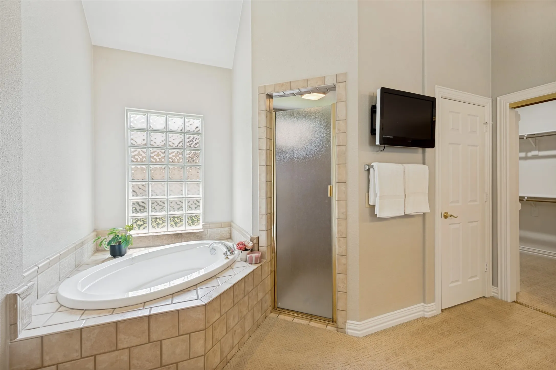 Garden Tub and Separate Shower