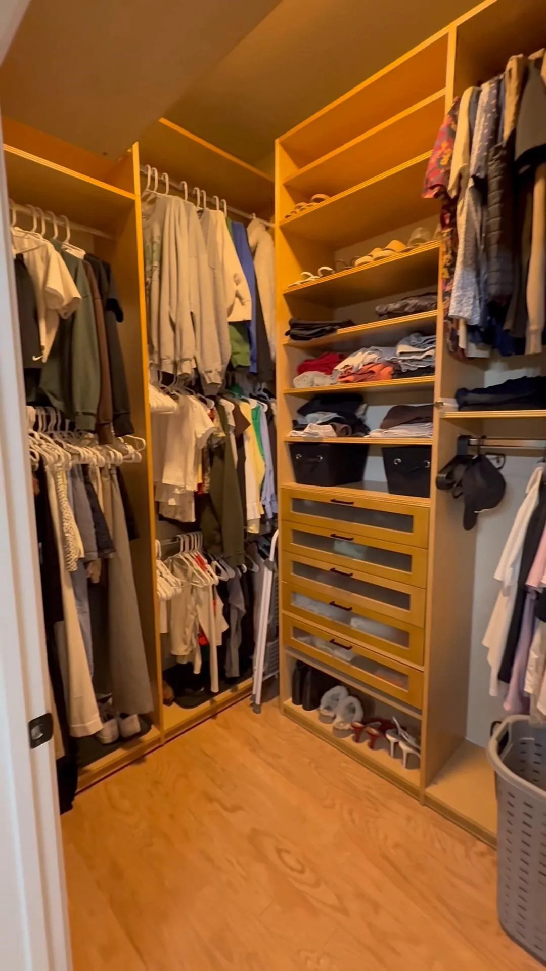 Condominium For Sale in Dallas County , 3225 Turtle Creek Boulevard 1235, Dallas, Texas 75219, 1 Bedroom, 1 Bathroom, 2 Garage spaces, 841 Sqft, built in 1998, mls#21318736, Real Estate Agent in Dallas, Homes For Sale in Dallas county, Homes For Sale in Dallas, Realtor in Dallas Texas, Real Estate Brokerage Independent Realty Texas, Luminita Cordes Realtor