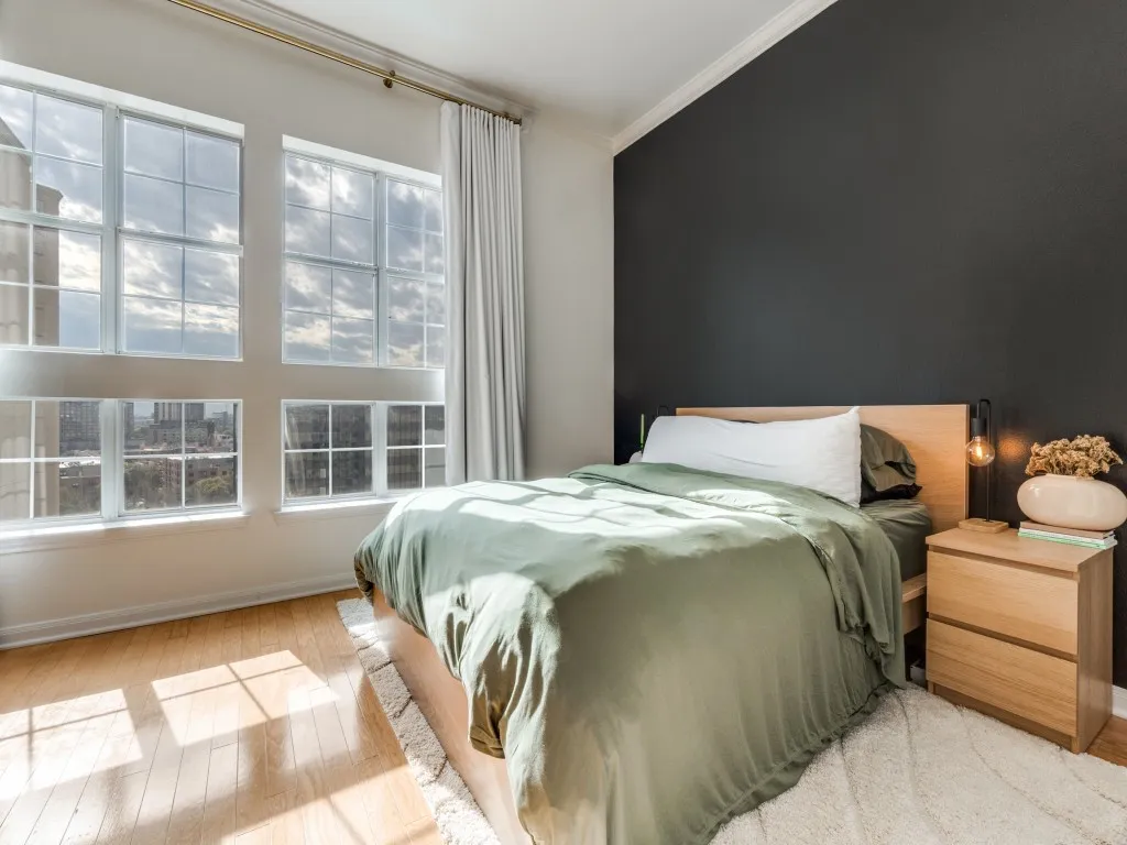 Condominium For Sale in Dallas County , 3225 Turtle Creek Boulevard 1235, Dallas, Texas 75219, 1 Bedroom, 1 Bathroom, 2 Garage spaces, 841 Sqft, built in 1998, mls#21318736, Real Estate Agent in Dallas, Homes For Sale in Dallas county, Homes For Sale in Dallas, Realtor in Dallas Texas, Real Estate Brokerage Independent Realty Texas, Luminita Cordes Realtor
