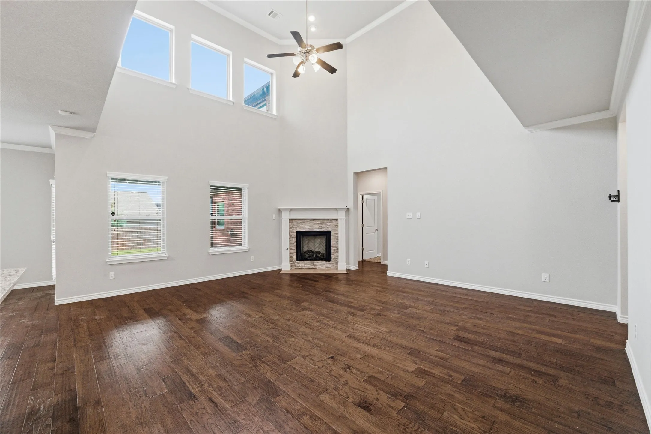 Single Family Residence For Sale in Parker County , 420 Prairie Run, Aledo, Texas 76008, 5 Bedroom, 5 Bathroom, 2 Garage spaces, 3,533 Sqft, built in 2015, mls#21319778, Real Estate Agent in Aledo, Homes For Sale in Parker county, Homes For Sale in Aledo, Realtor in Aledo Texas, Real Estate Brokerage Independent Realty Texas, Luminita Cordes Realtor