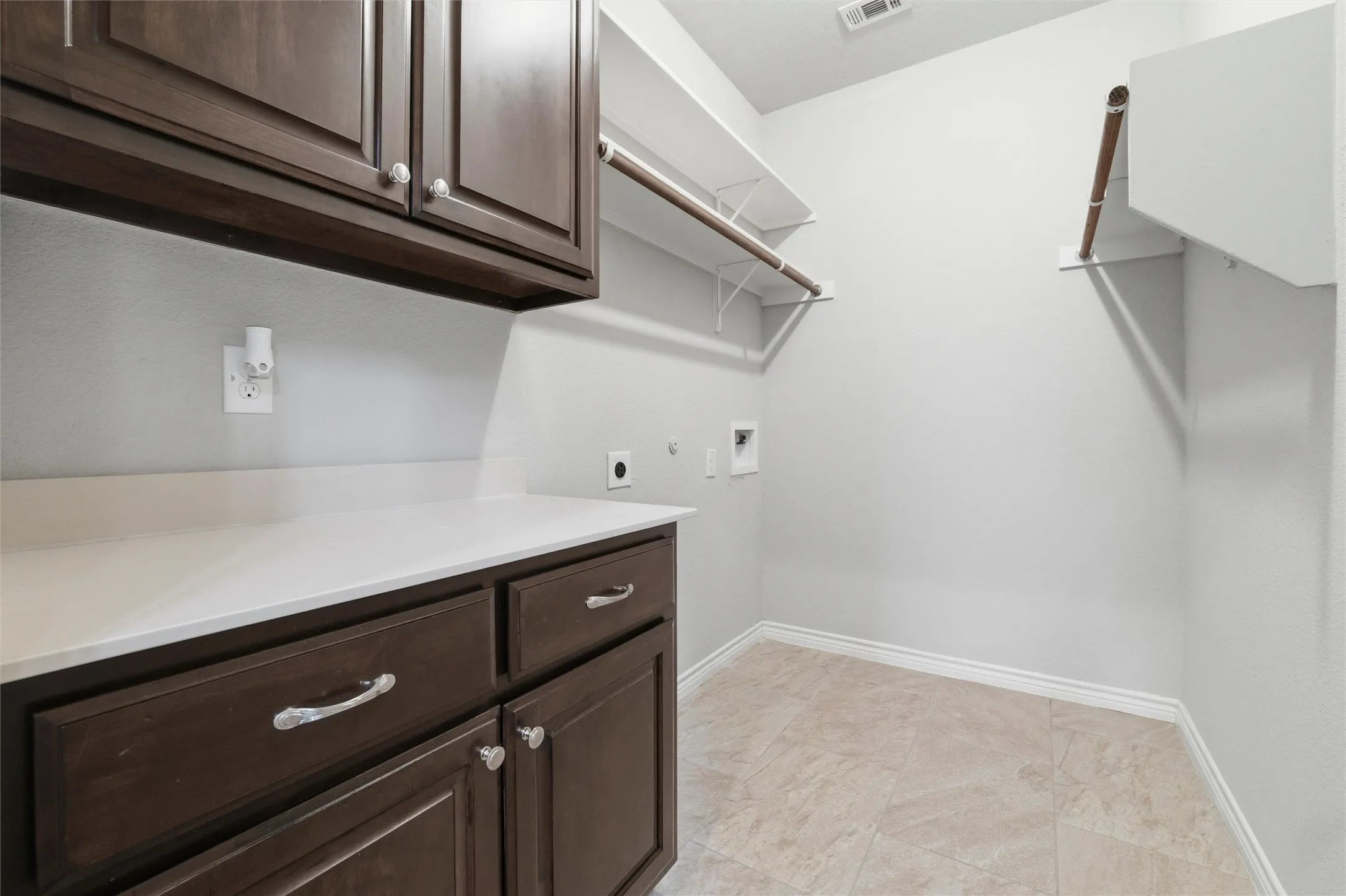 Single Family Residence For Sale in Parker County , 420 Prairie Run, Aledo, Texas 76008, 5 Bedroom, 5 Bathroom, 2 Garage spaces, 3,533 Sqft, built in 2015, mls#21319778, Real Estate Agent in Aledo, Homes For Sale in Parker county, Homes For Sale in Aledo, Realtor in Aledo Texas, Real Estate Brokerage Independent Realty Texas, Luminita Cordes Realtor