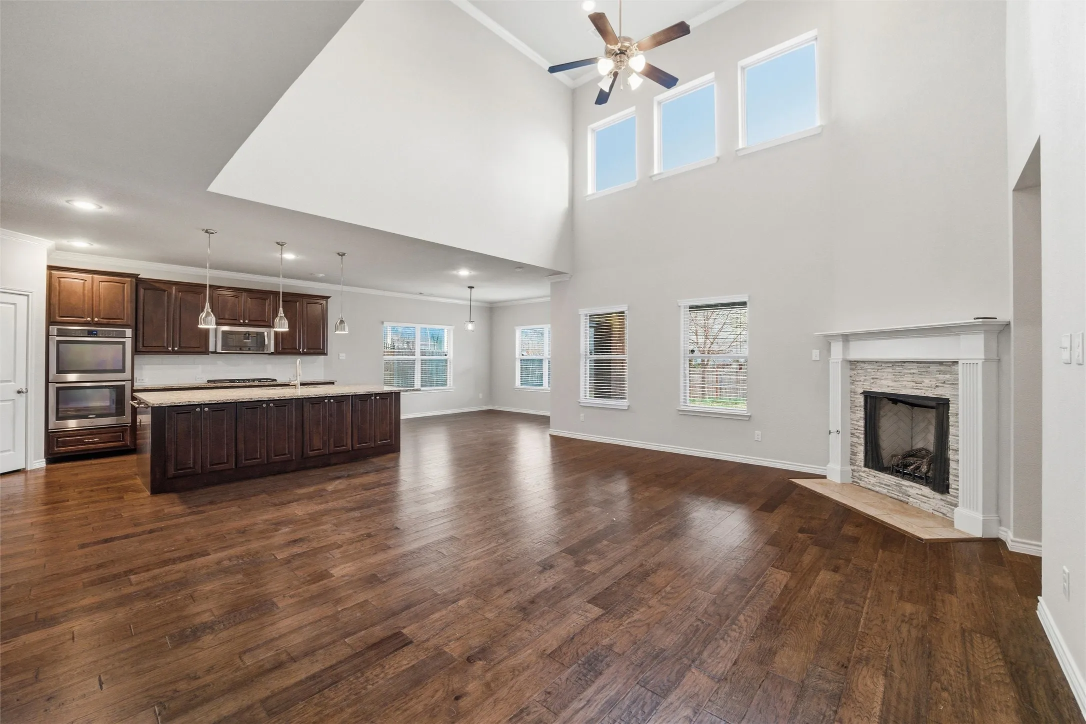 Single Family Residence For Sale in Parker County , 420 Prairie Run, Aledo, Texas 76008, 5 Bedroom, 5 Bathroom, 2 Garage spaces, 3,533 Sqft, built in 2015, mls#21319778, Real Estate Agent in Aledo, Homes For Sale in Parker county, Homes For Sale in Aledo, Realtor in Aledo Texas, Real Estate Brokerage Independent Realty Texas, Luminita Cordes Realtor