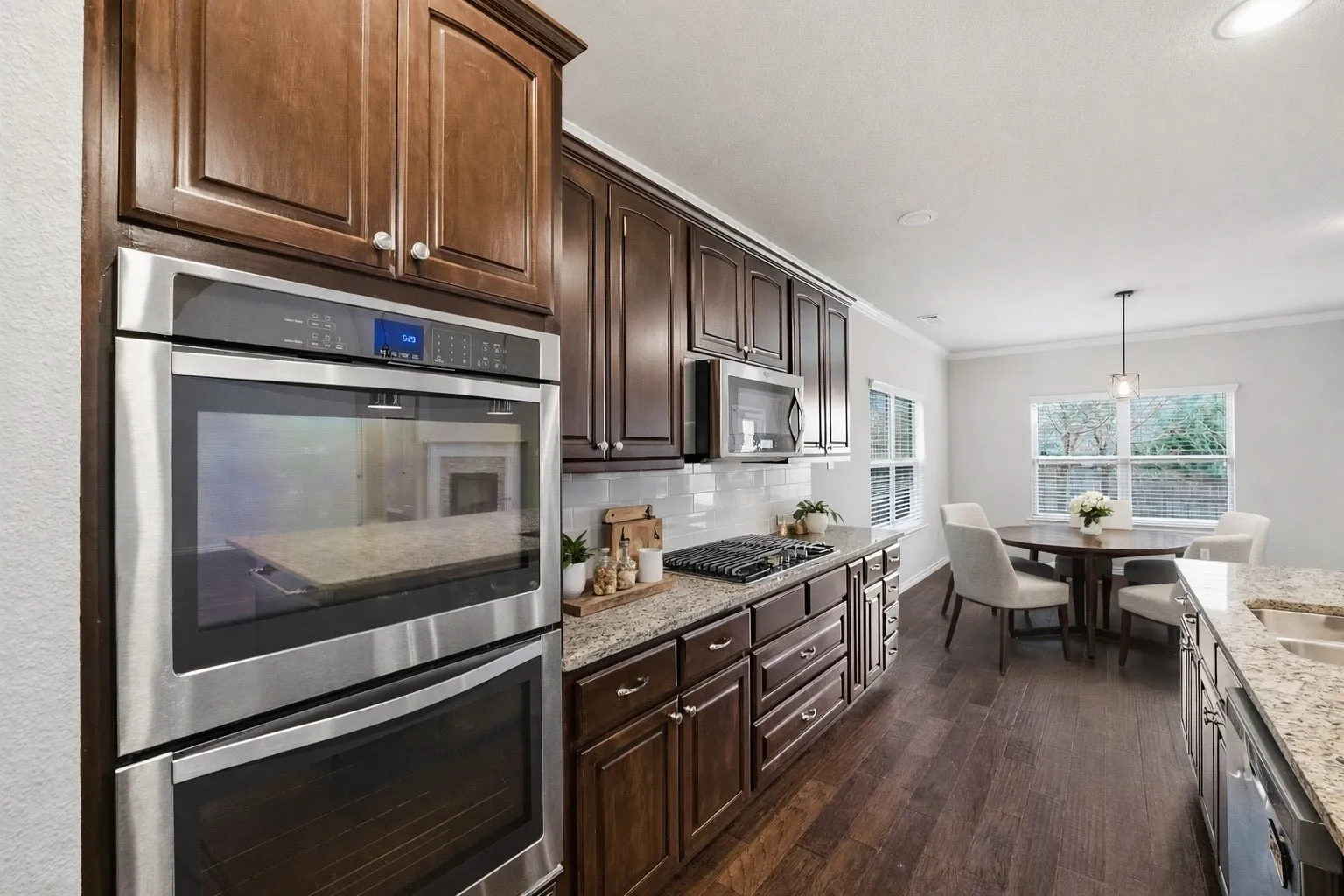 Single Family Residence For Sale in Parker County , 420 Prairie Run, Aledo, Texas 76008, 5 Bedroom, 5 Bathroom, 2 Garage spaces, 3,533 Sqft, built in 2015, mls#21319778, Real Estate Agent in Aledo, Homes For Sale in Parker county, Homes For Sale in Aledo, Realtor in Aledo Texas, Real Estate Brokerage Independent Realty Texas, Luminita Cordes Realtor