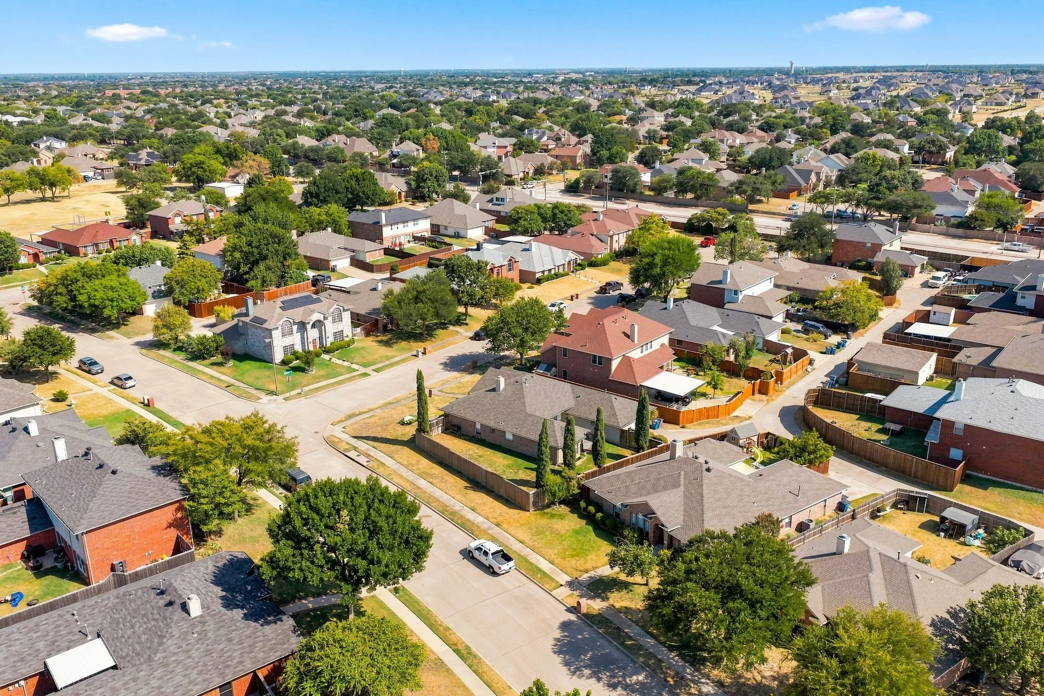 Single Family Residence For Sale in Collin County , 740 Amhurst Court, Allen, Texas 75002, 4 Bedroom, 3 Bathroom, 2 Garage spaces, 2,280 Sqft, built in 1999, mls#21319862, Real Estate Agent in Allen, Homes For Sale in Collin county, Homes For Sale in Allen, Realtor in Allen Texas, Real Estate Brokerage Independent Realty Texas, Luminita Cordes Realtor