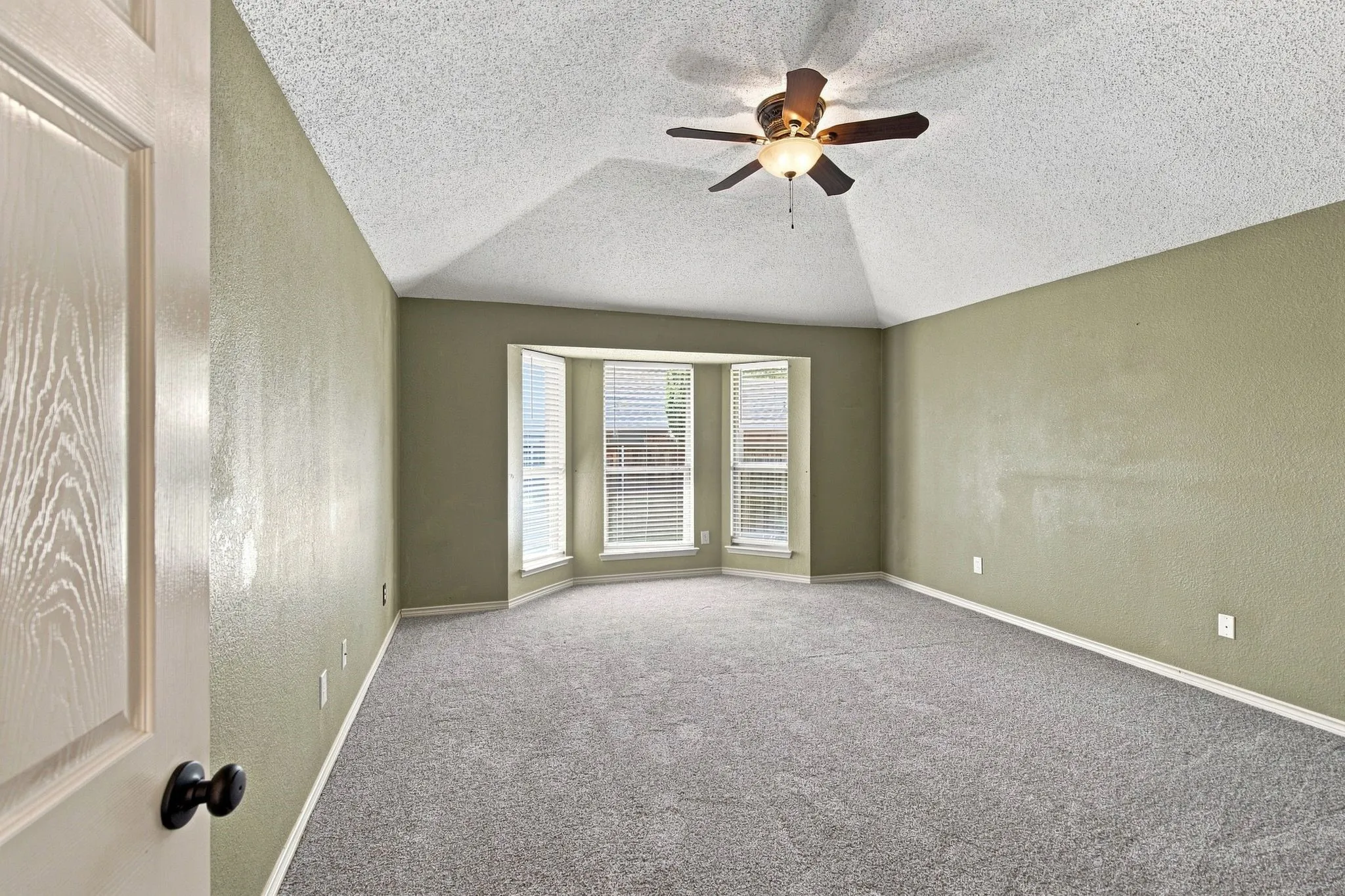 Single Family Residence For Sale in Collin County , 740 Amhurst Court, Allen, Texas 75002, 4 Bedroom, 3 Bathroom, 2 Garage spaces, 2,280 Sqft, built in 1999, mls#21319862, Real Estate Agent in Allen, Homes For Sale in Collin county, Homes For Sale in Allen, Realtor in Allen Texas, Real Estate Brokerage Independent Realty Texas, Luminita Cordes Realtor