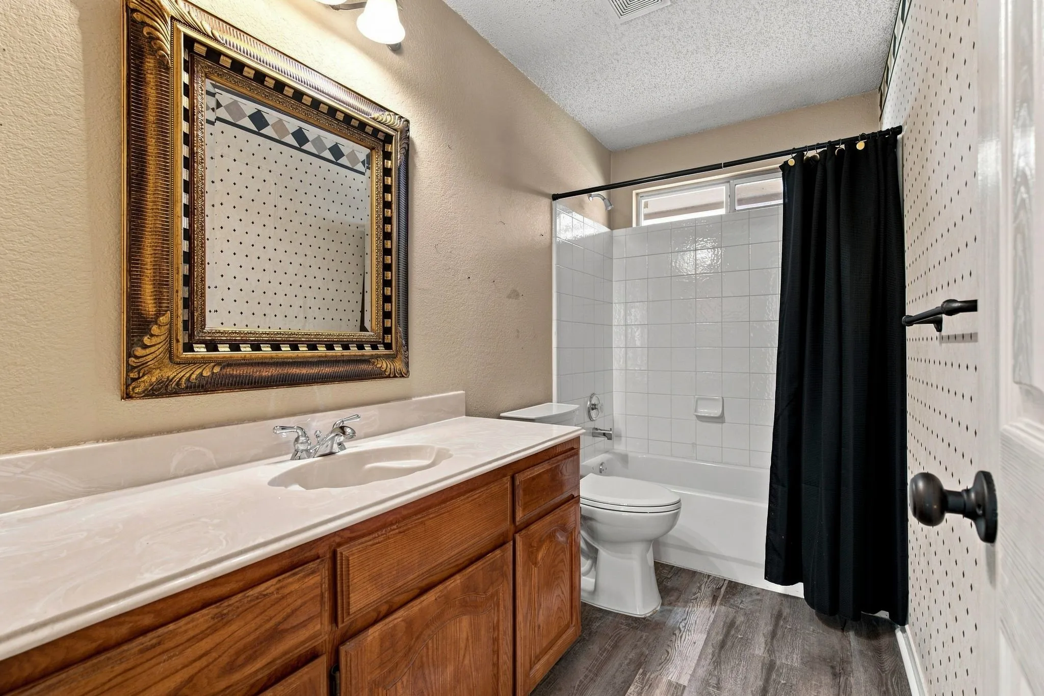 Single Family Residence For Sale in Collin County , 740 Amhurst Court, Allen, Texas 75002, 4 Bedroom, 3 Bathroom, 2 Garage spaces, 2,280 Sqft, built in 1999, mls#21319862, Real Estate Agent in Allen, Homes For Sale in Collin county, Homes For Sale in Allen, Realtor in Allen Texas, Real Estate Brokerage Independent Realty Texas, Luminita Cordes Realtor