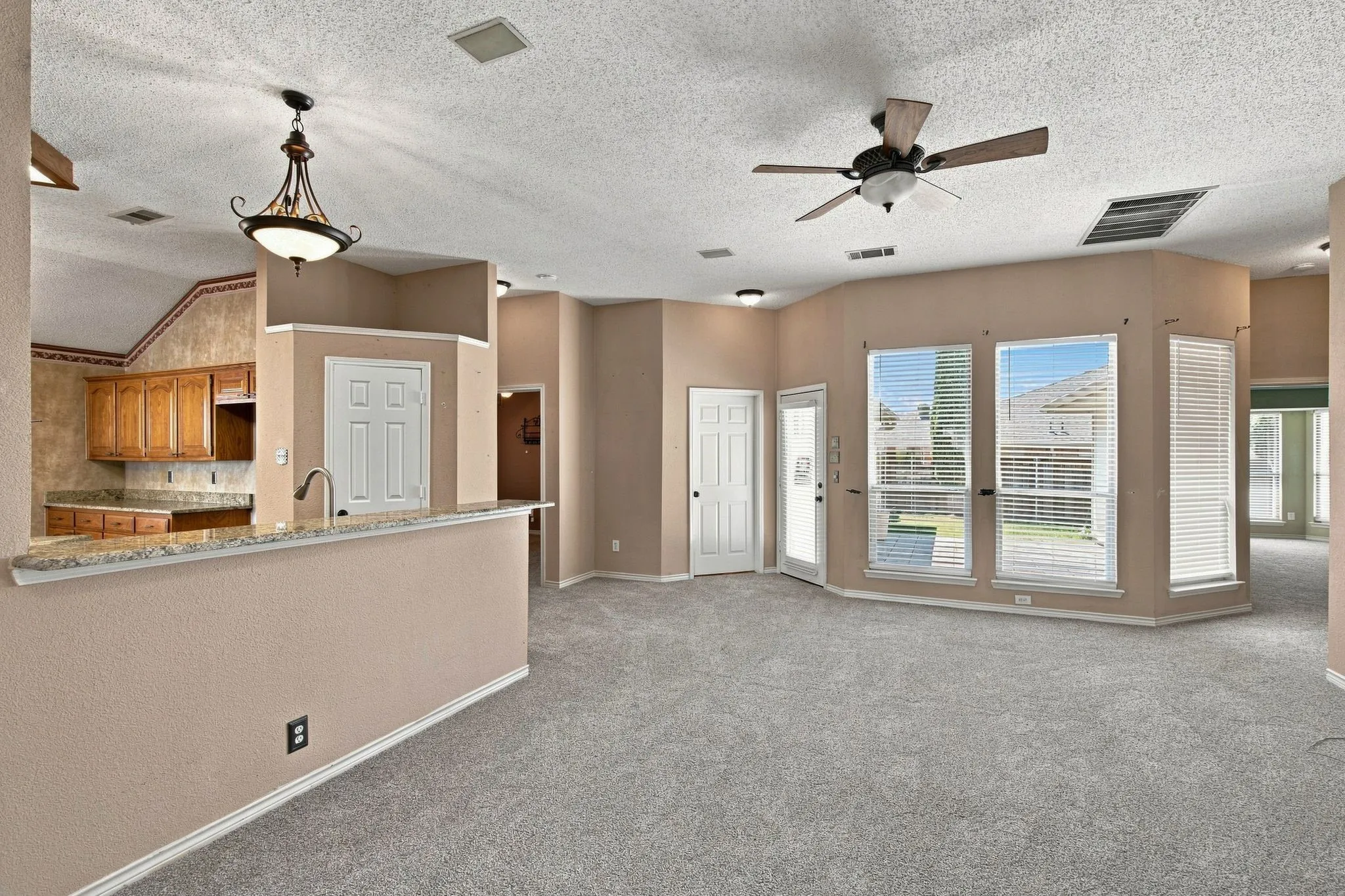 Single Family Residence For Sale in Collin County , 740 Amhurst Court, Allen, Texas 75002, 4 Bedroom, 3 Bathroom, 2 Garage spaces, 2,280 Sqft, built in 1999, mls#21319862, Real Estate Agent in Allen, Homes For Sale in Collin county, Homes For Sale in Allen, Realtor in Allen Texas, Real Estate Brokerage Independent Realty Texas, Luminita Cordes Realtor