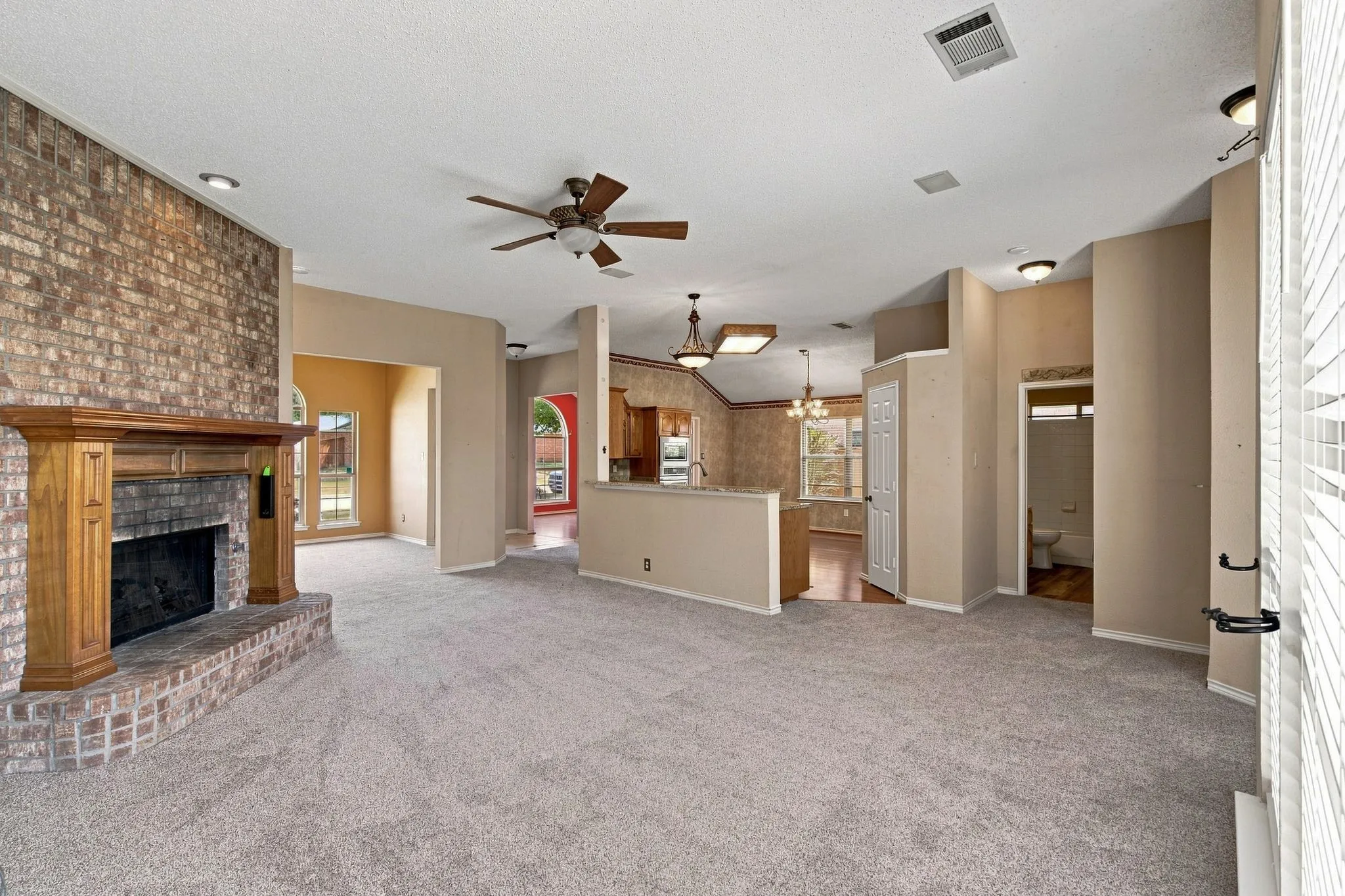 Single Family Residence For Sale in Collin County , 740 Amhurst Court, Allen, Texas 75002, 4 Bedroom, 3 Bathroom, 2 Garage spaces, 2,280 Sqft, built in 1999, mls#21319862, Real Estate Agent in Allen, Homes For Sale in Collin county, Homes For Sale in Allen, Realtor in Allen Texas, Real Estate Brokerage Independent Realty Texas, Luminita Cordes Realtor
