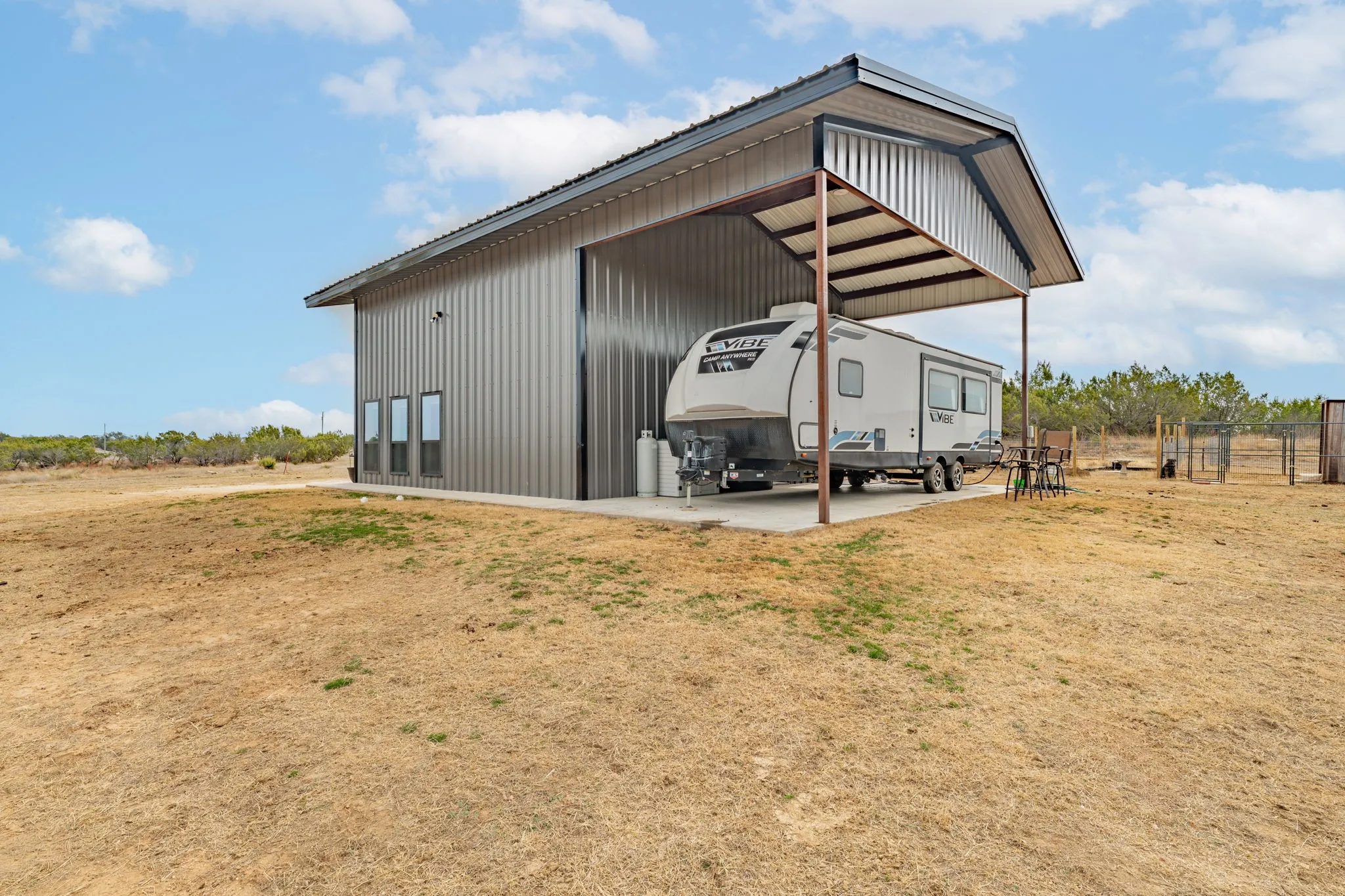 Single Family Residence For Sale in Erath County , 4755 Buffalo Ridge Drive, Stephenville, Texas 76401, 1 Bedroom, 1 Bathroom, Garage spaces, 1,500 Sqft, built in 2023, mls#21319543, Real Estate Agent in Stephenville, Homes For Sale in Erath county, Homes For Sale in Stephenville, Realtor in Stephenville Texas, Real Estate Brokerage Independent Realty Texas, Luminita Cordes Realtor