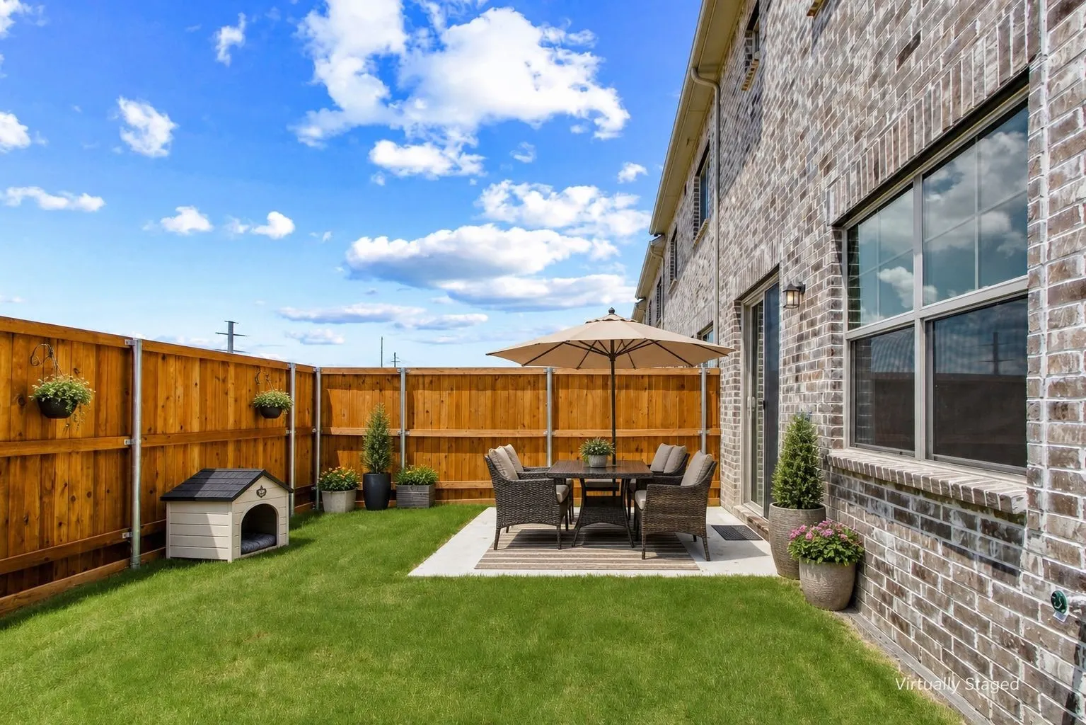 4623 Hawks Trail vs backyard