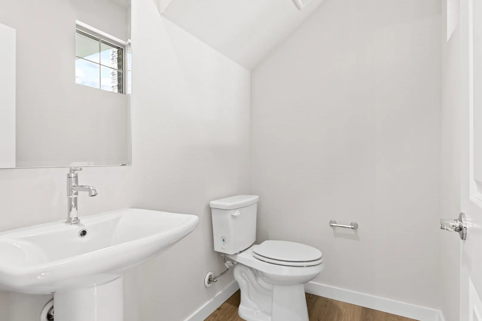 011-4623HawksTrail-OakPoint-TX-75068-Bathroom2.jpg-SMALL