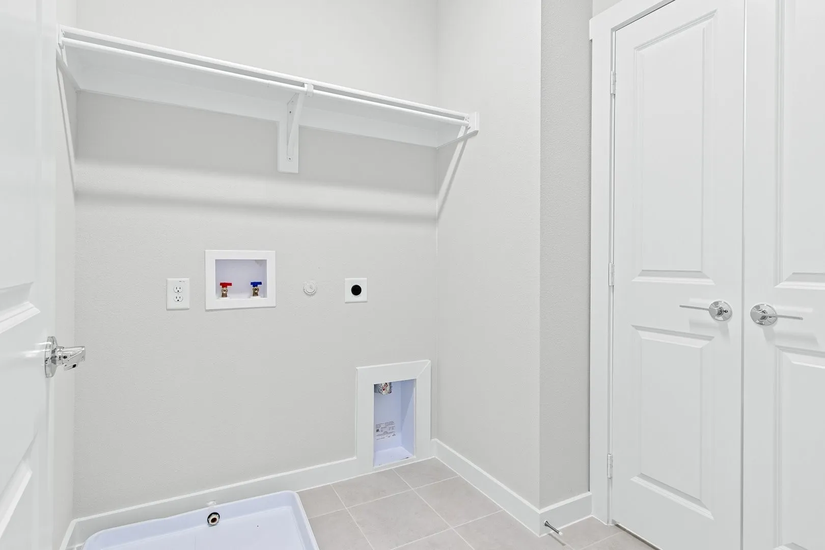 024-4623HawksTrail-OakPoint-TX-75068-Laundry.jpg-SMALL