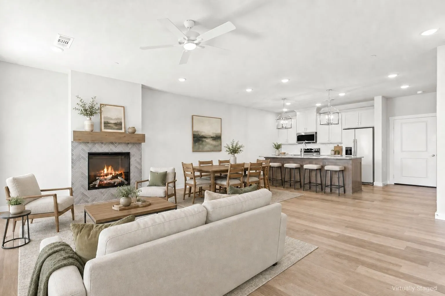 4623 Hawls Trail vs Blaze living area