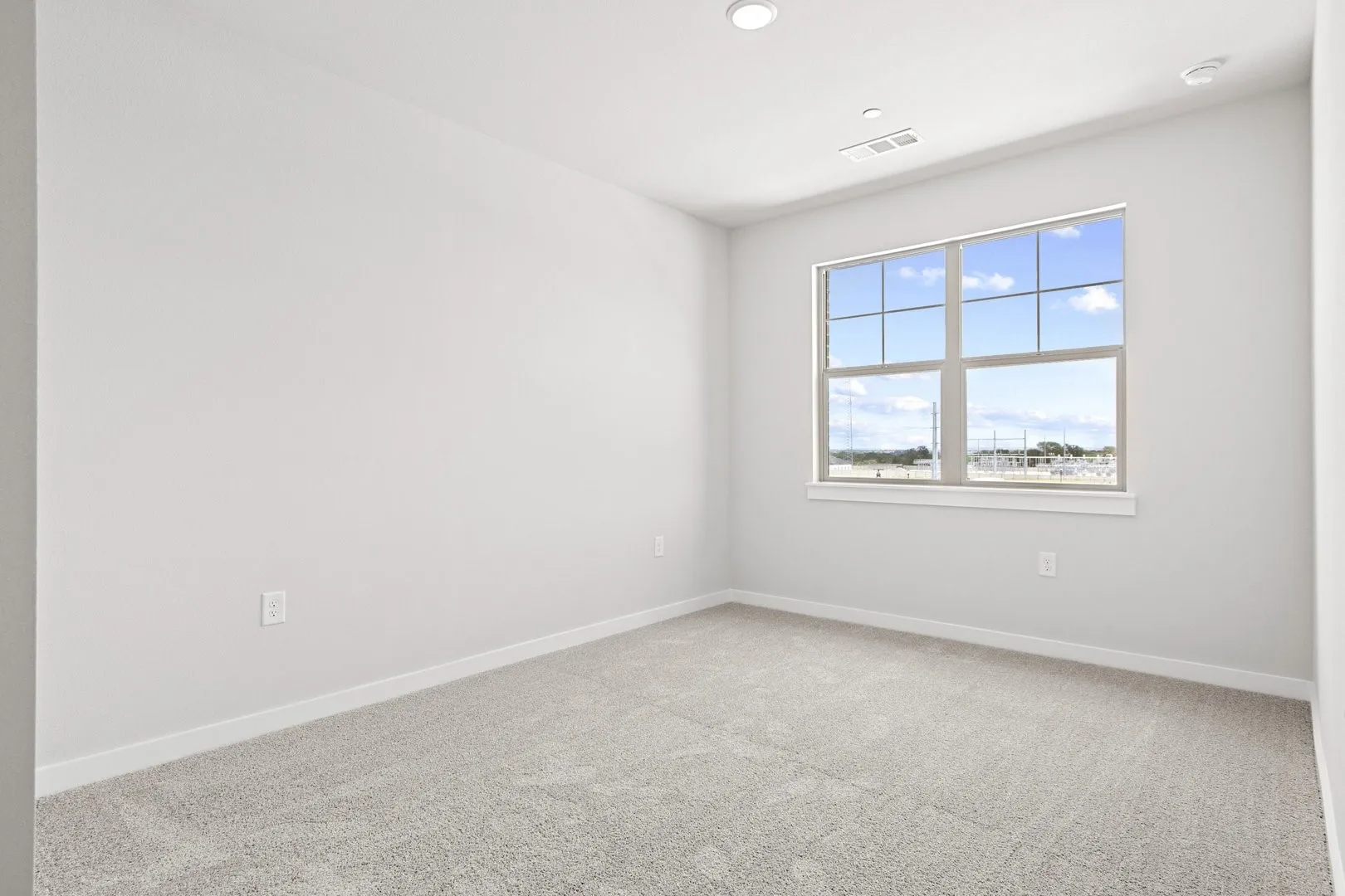 023-4623HawksTrail-OakPoint-TX-75068-Bedroom3.jpg-SMALL
