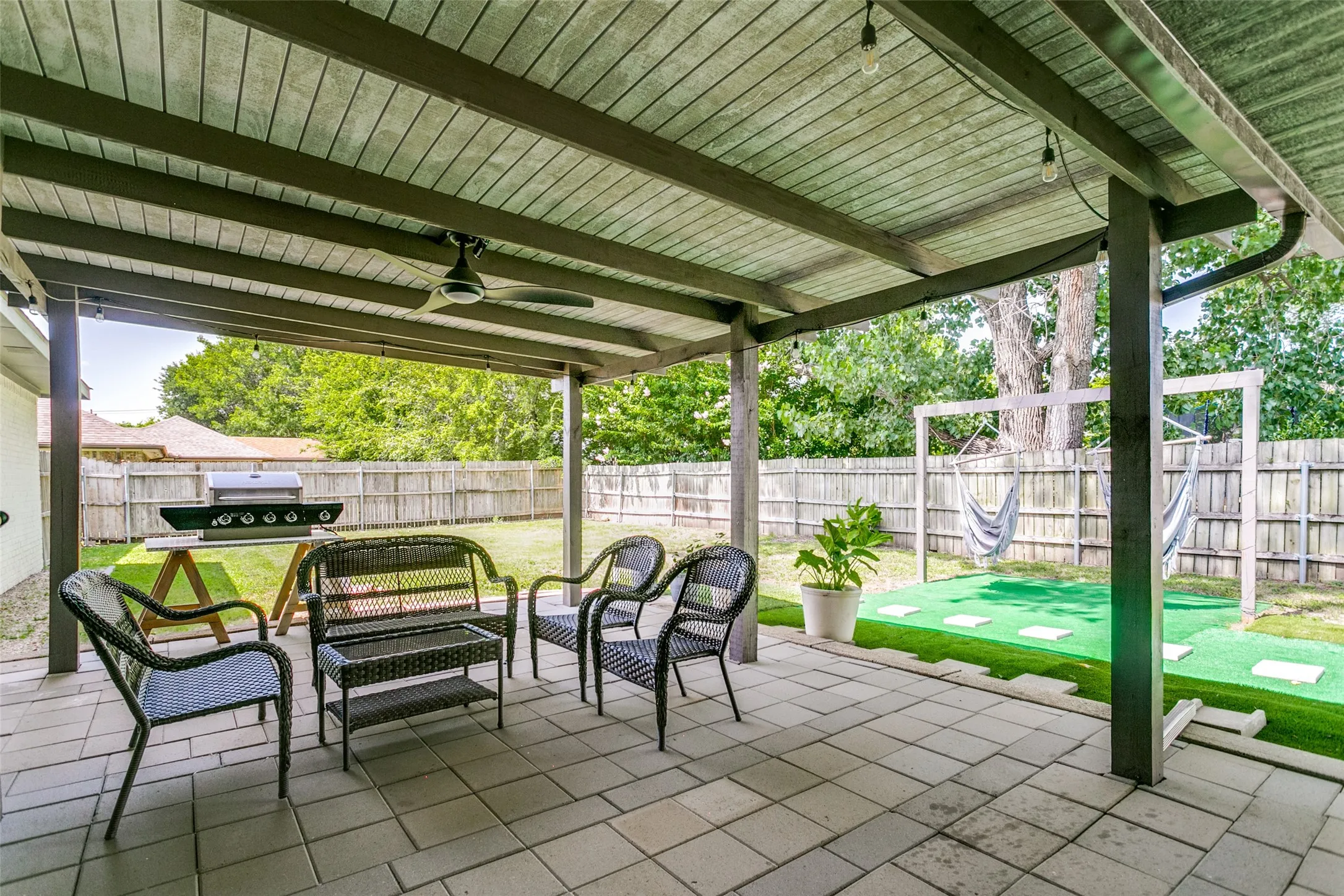 Single Family Residence For Sale in Dallas County , 6709 Abilene Drive, Sachse, Texas 75048, 3 Bedrooms, 2 Bathrooms, 2 Garage spaces, 1,641 Sqft, built in 1983, Price $370,000, mls#21319149, Real Estate Agent in Sachse, Homes For Sale in Dallas county, Homes For Sale in Sachse, Realtor in Sachse Texas, Real Estate Brokerage Independent Realty Texas, Luminita Cordes Realtor
