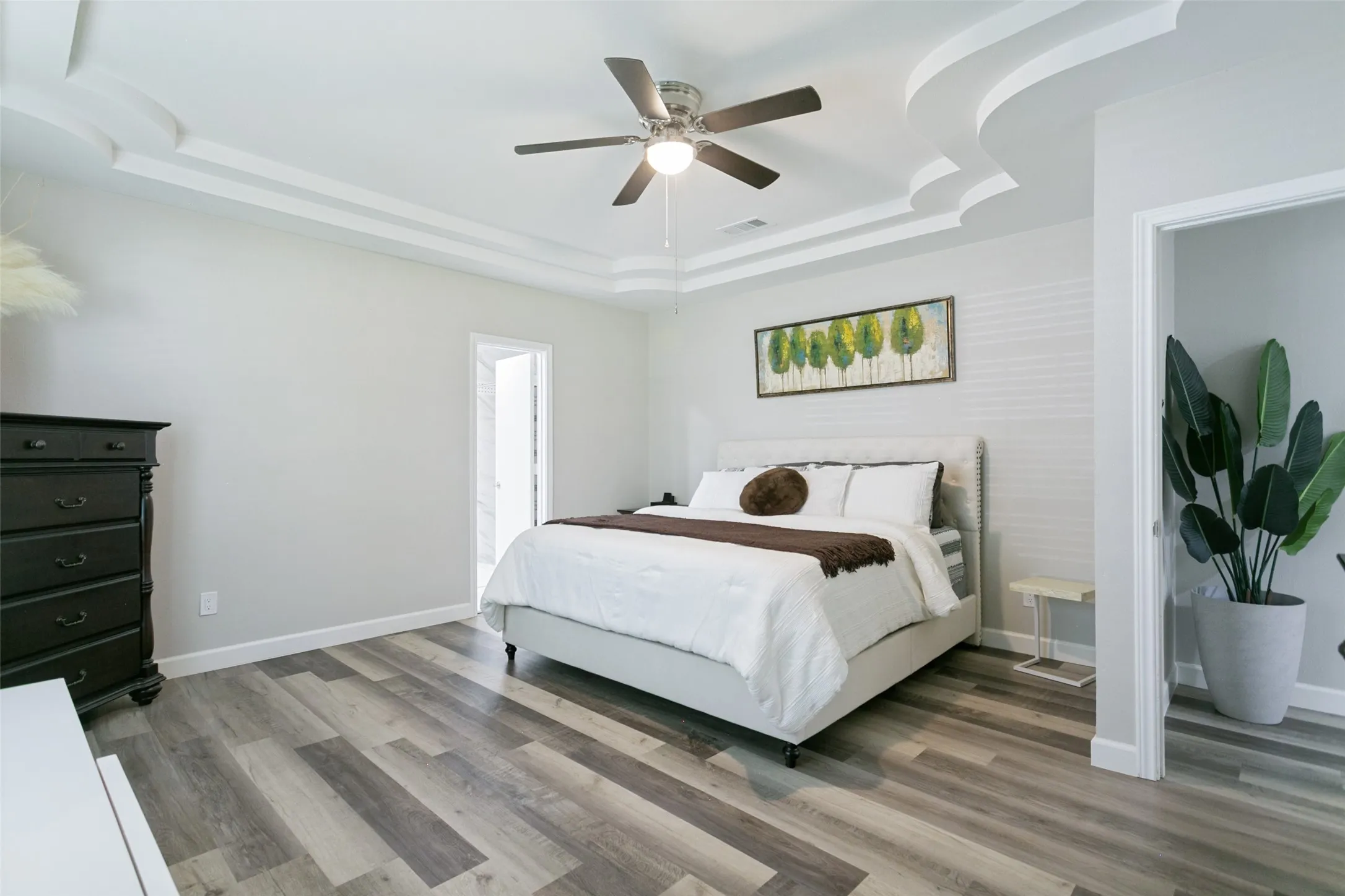 Single Family Residence For Sale in Dallas County , 6709 Abilene Drive, Sachse, Texas 75048, 3 Bedrooms, 2 Bathrooms, 2 Garage spaces, 1,641 Sqft, built in 1983, Price $370,000, mls#21319149, Real Estate Agent in Sachse, Homes For Sale in Dallas county, Homes For Sale in Sachse, Realtor in Sachse Texas, Real Estate Brokerage Independent Realty Texas, Luminita Cordes Realtor