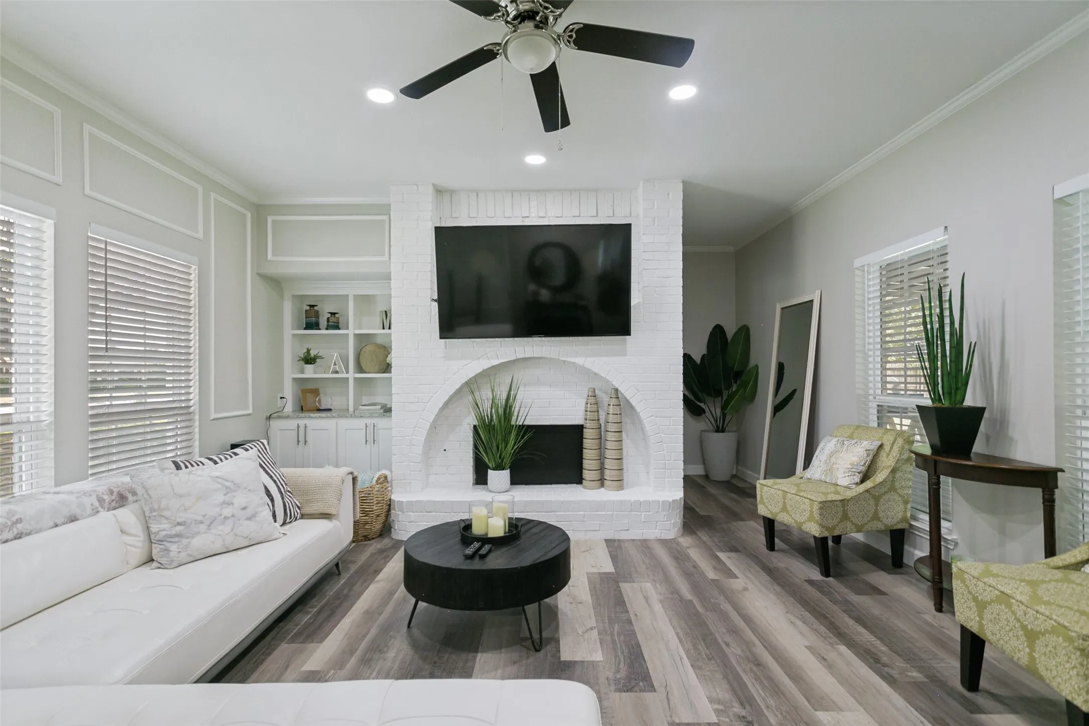 Single Family Residence For Sale in Dallas County , 6709 Abilene Drive, Sachse, Texas 75048, 3 Bedrooms, 2 Bathrooms, 2 Garage spaces, 1,641 Sqft, built in 1983, Price $370,000, mls#21319149, Real Estate Agent in Sachse, Homes For Sale in Dallas county, Homes For Sale in Sachse, Realtor in Sachse Texas, Real Estate Brokerage Independent Realty Texas, Luminita Cordes Realtor