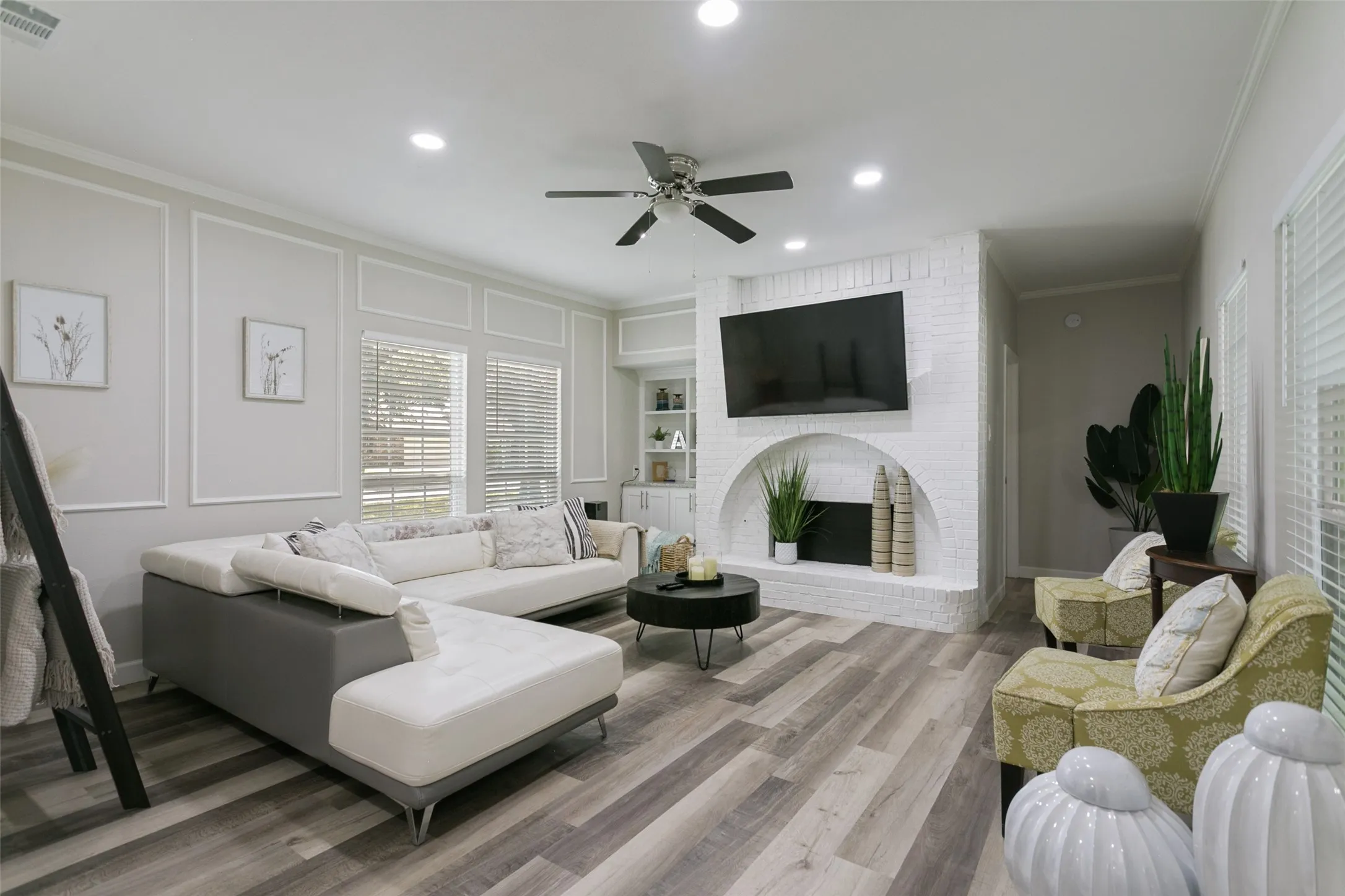 Single Family Residence For Sale in Dallas County , 6709 Abilene Drive, Sachse, Texas 75048, 3 Bedrooms, 2 Bathrooms, 2 Garage spaces, 1,641 Sqft, built in 1983, Price $370,000, mls#21319149, Real Estate Agent in Sachse, Homes For Sale in Dallas county, Homes For Sale in Sachse, Realtor in Sachse Texas, Real Estate Brokerage Independent Realty Texas, Luminita Cordes Realtor