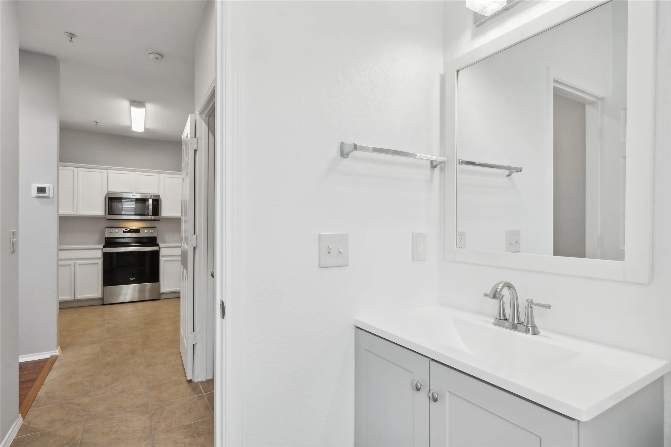 Townhouse For Rent in Collin County , 2316 Stoneleigh Place, Mc Kinney, Texas 75071, 3 Bedroom, 3 Bathroom, 2 Garage spaces, 1,644 Sqft, built in 2005, mls#21317231, Real Estate Agent in Mc Kinney, Homes For Rent in Collin county, Homes For Rent in Mc Kinney, Realtor in Mc Kinney Texas, Real Estate Brokerage Independent Realty Texas, Luminita Cordes Realtor