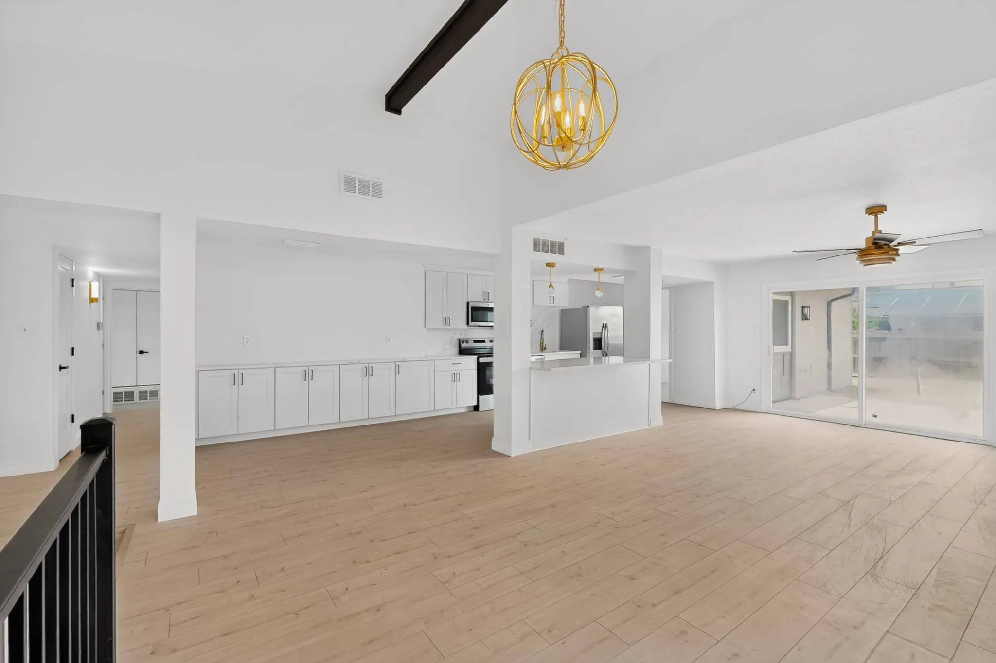 Single Family Residence For Sale in Denton County , 4528 Augusta Street, The Colony, Texas 75056, 4 Bedroom, 3 Bathroom, 2 Garage spaces, 2,017 Sqft, built in 1983, mls#21319642, Real Estate Agent in The Colony, Homes For Sale in Denton county, Homes For Sale in The Colony, Realtor in The Colony Texas, Real Estate Brokerage Independent Realty Texas, Luminita Cordes Realtor