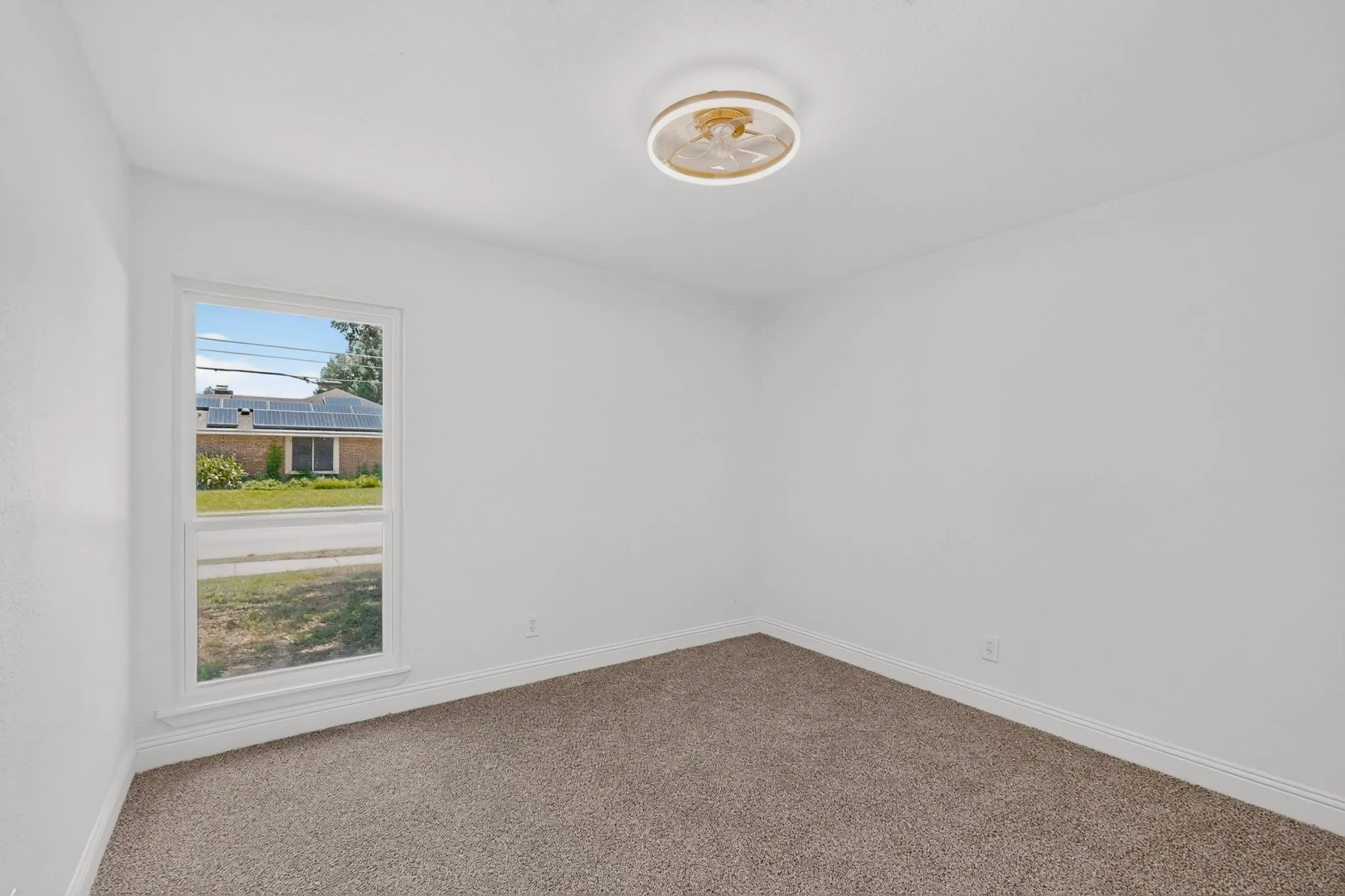 Single Family Residence For Sale in Denton County , 4528 Augusta Street, The Colony, Texas 75056, 4 Bedroom, 3 Bathroom, 2 Garage spaces, 2,017 Sqft, built in 1983, mls#21319642, Real Estate Agent in The Colony, Homes For Sale in Denton county, Homes For Sale in The Colony, Realtor in The Colony Texas, Real Estate Brokerage Independent Realty Texas, Luminita Cordes Realtor