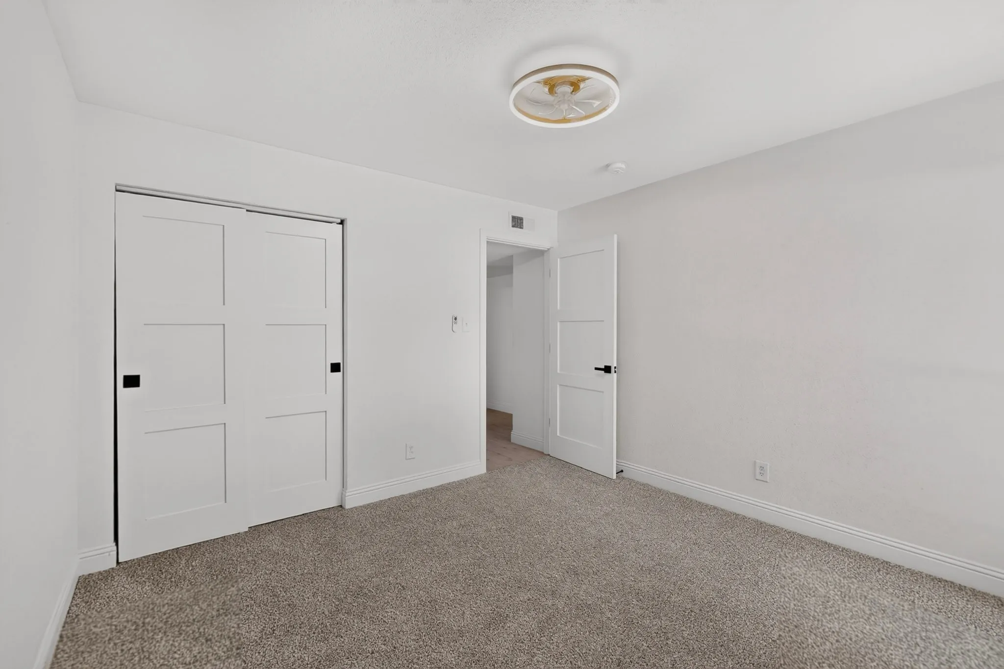 Single Family Residence For Sale in Denton County , 4528 Augusta Street, The Colony, Texas 75056, 4 Bedroom, 3 Bathroom, 2 Garage spaces, 2,017 Sqft, built in 1983, mls#21319642, Real Estate Agent in The Colony, Homes For Sale in Denton county, Homes For Sale in The Colony, Realtor in The Colony Texas, Real Estate Brokerage Independent Realty Texas, Luminita Cordes Realtor