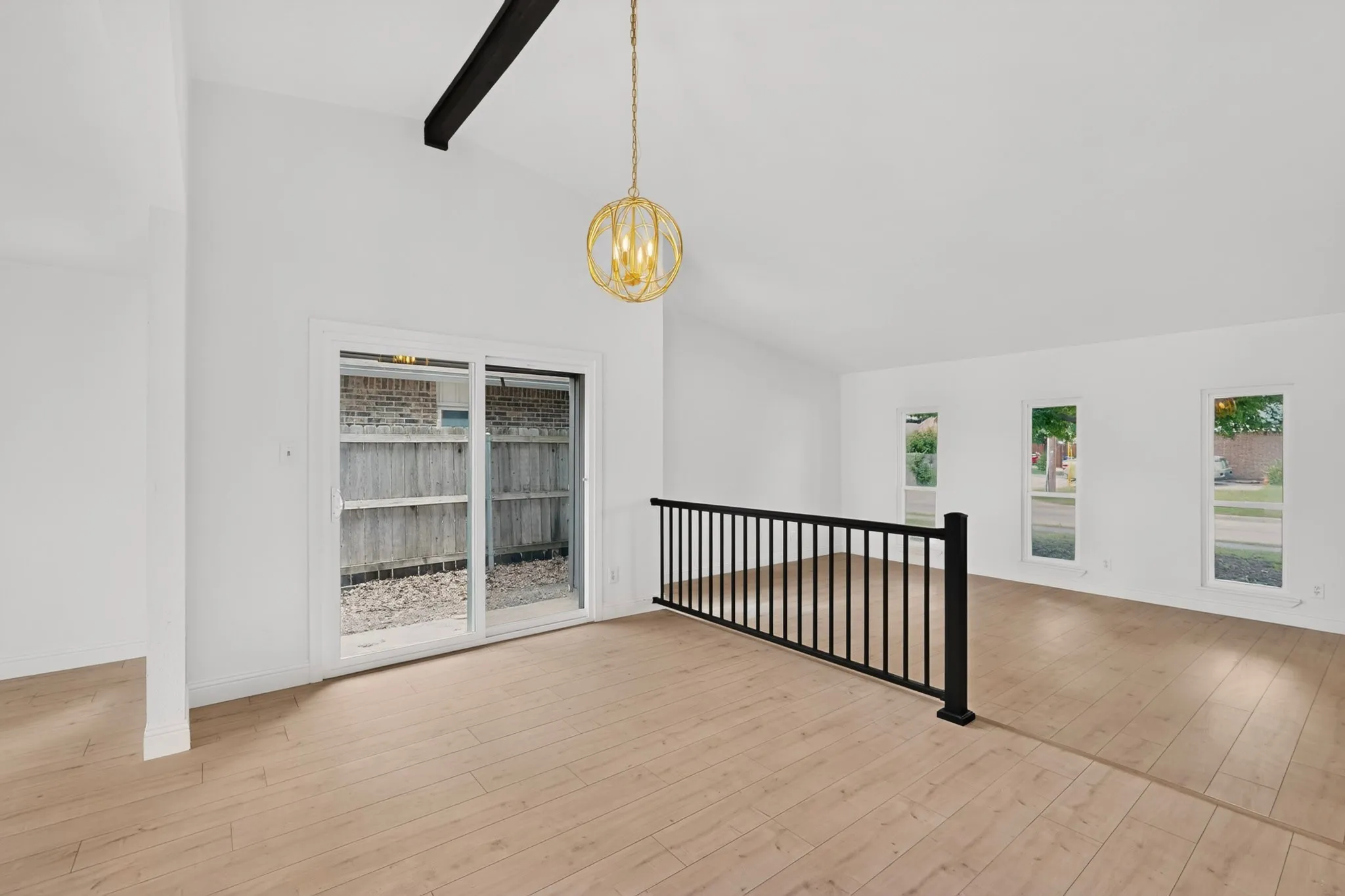 Single Family Residence For Sale in Denton County , 4528 Augusta Street, The Colony, Texas 75056, 4 Bedroom, 3 Bathroom, 2 Garage spaces, 2,017 Sqft, built in 1983, mls#21319642, Real Estate Agent in The Colony, Homes For Sale in Denton county, Homes For Sale in The Colony, Realtor in The Colony Texas, Real Estate Brokerage Independent Realty Texas, Luminita Cordes Realtor