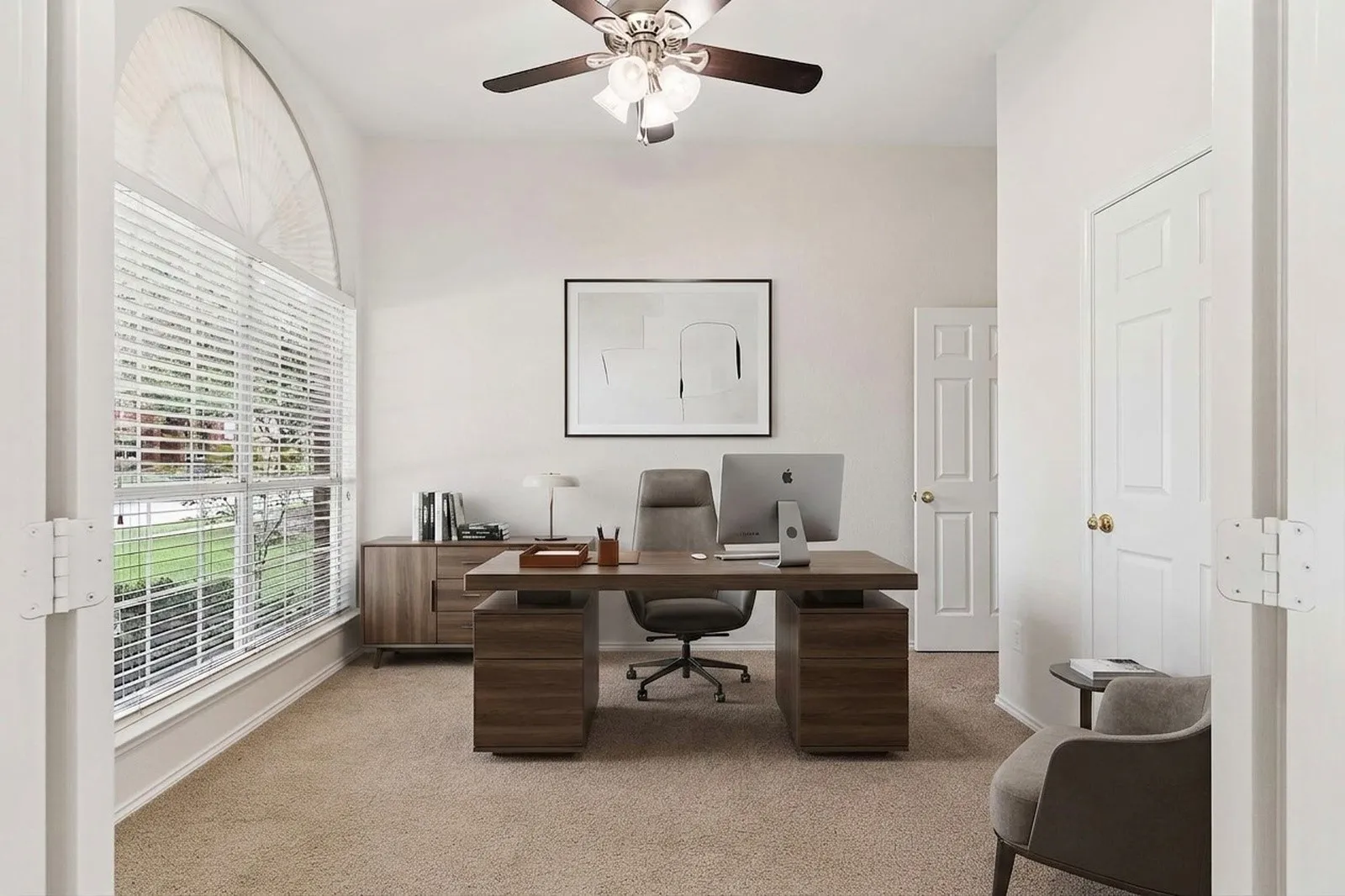 Single Family Residence For Sale in Collin County , 9818 Asheboro Street, Frisco, Texas 75035, 4 Bedroom, 2 Bathroom, 2 Garage spaces, 2,127 Sqft, built in 1999, mls#21319893, Real Estate Agent in Frisco, Homes For Sale in Collin county, Homes For Sale in Frisco, Realtor in Frisco Texas, Real Estate Brokerage Independent Realty Texas, Luminita Cordes Realtor