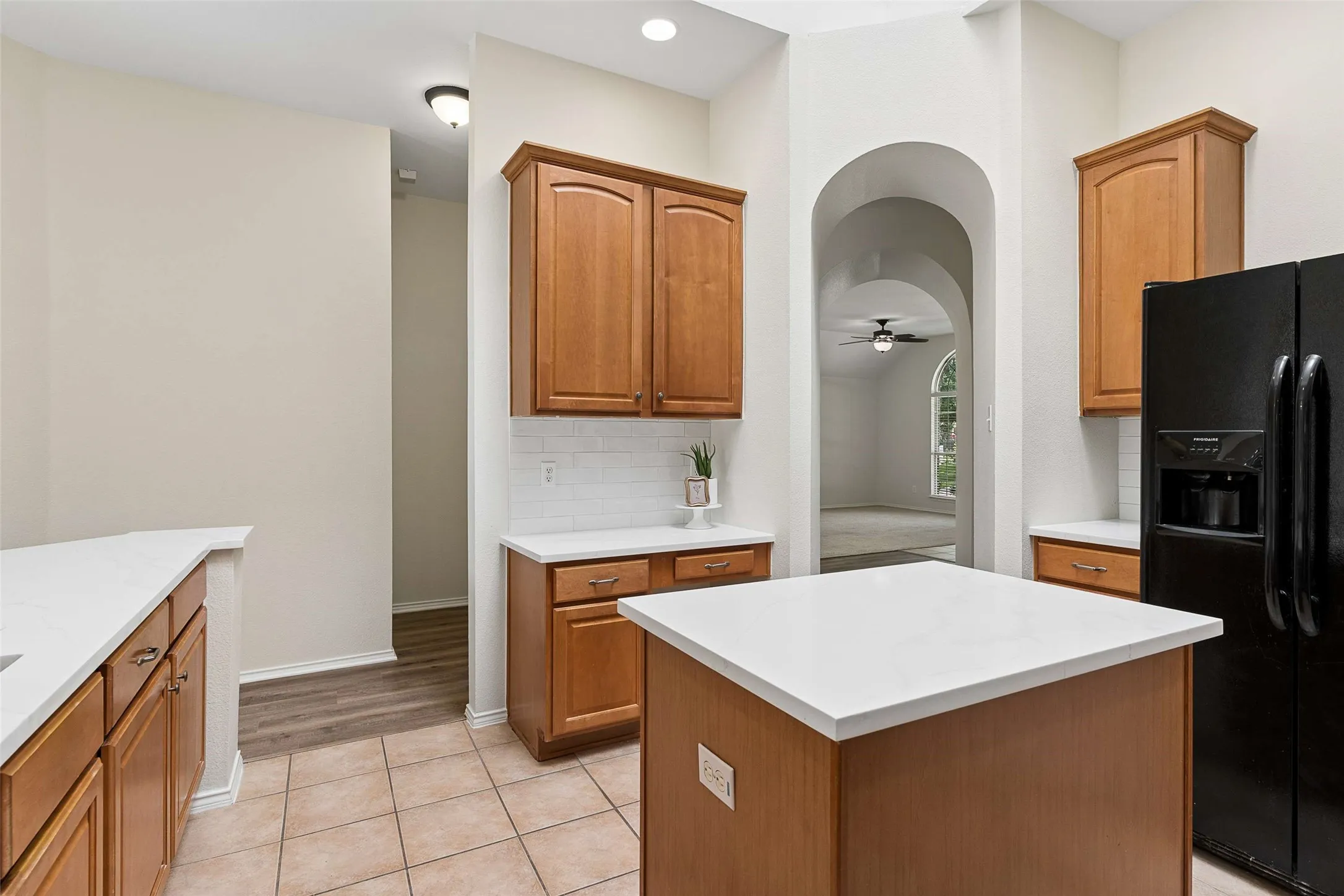 Single Family Residence For Sale in Collin County , 9818 Asheboro Street, Frisco, Texas 75035, 4 Bedroom, 2 Bathroom, 2 Garage spaces, 2,127 Sqft, built in 1999, mls#21319893, Real Estate Agent in Frisco, Homes For Sale in Collin county, Homes For Sale in Frisco, Realtor in Frisco Texas, Real Estate Brokerage Independent Realty Texas, Luminita Cordes Realtor