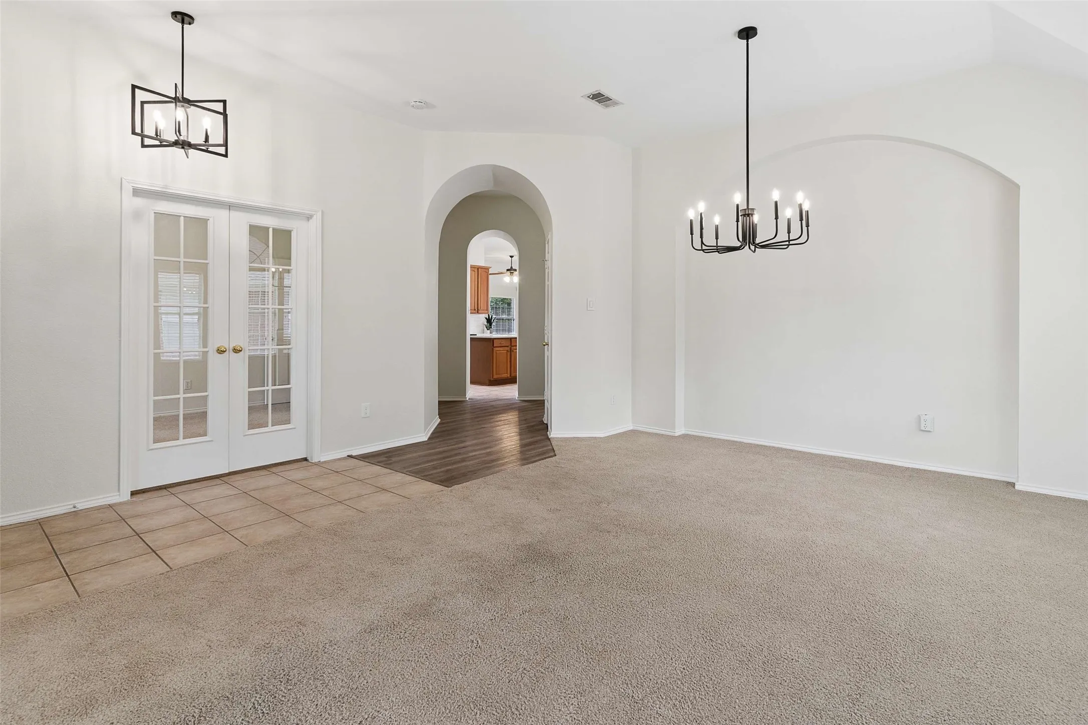 Single Family Residence For Sale in Collin County , 9818 Asheboro Street, Frisco, Texas 75035, 4 Bedroom, 2 Bathroom, 2 Garage spaces, 2,127 Sqft, built in 1999, mls#21319893, Real Estate Agent in Frisco, Homes For Sale in Collin county, Homes For Sale in Frisco, Realtor in Frisco Texas, Real Estate Brokerage Independent Realty Texas, Luminita Cordes Realtor