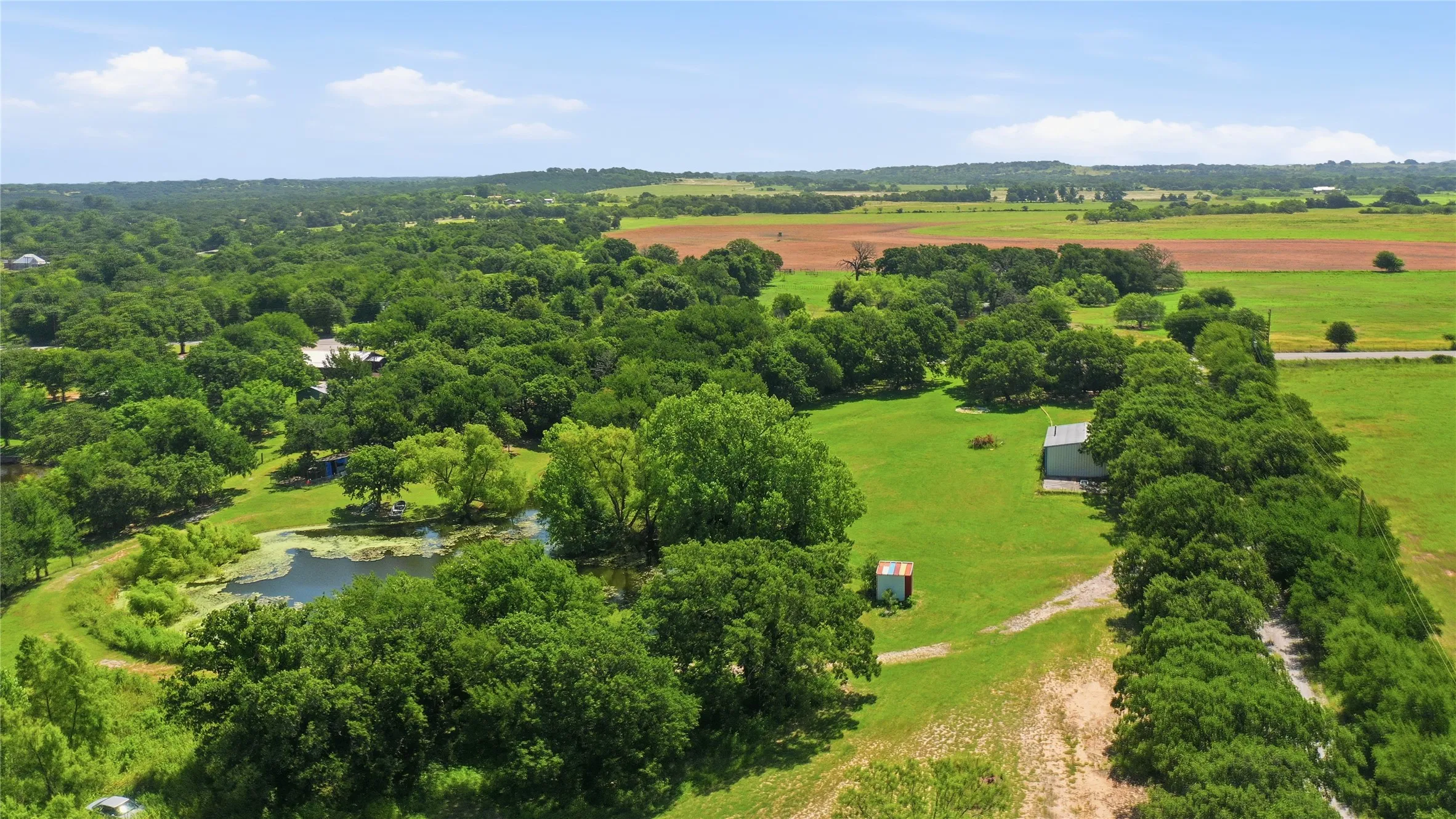 Single Family Residence For Sale in Parker County , 3200 Fairview Road, Millsap, Texas 76066, 3 Bedroom, 2 Bathroom, Garage spaces, 1,344 Sqft, built in 1990, mls#21319900, Real Estate Agent in Millsap, Homes For Sale in Parker county, Homes For Sale in Millsap, Realtor in Millsap Texas, Real Estate Brokerage Independent Realty Texas, Luminita Cordes Realtor