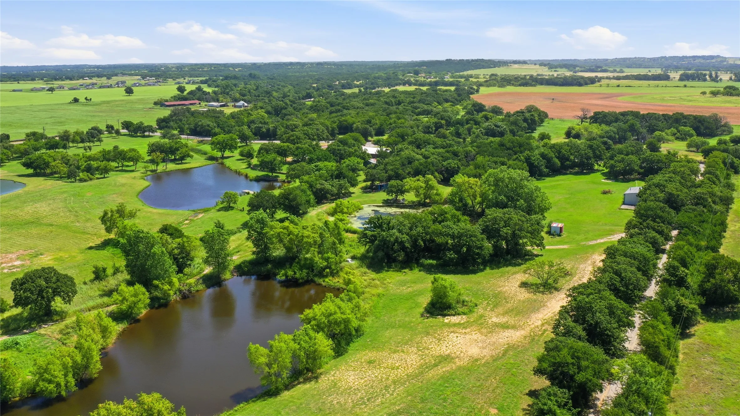 Single Family Residence For Sale in Parker County , 3200 Fairview Road, Millsap, Texas 76066, 3 Bedroom, 2 Bathroom, Garage spaces, 1,344 Sqft, built in 1990, mls#21319900, Real Estate Agent in Millsap, Homes For Sale in Parker county, Homes For Sale in Millsap, Realtor in Millsap Texas, Real Estate Brokerage Independent Realty Texas, Luminita Cordes Realtor