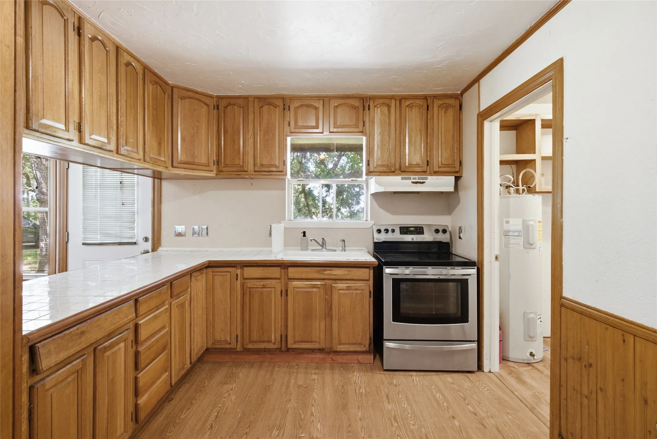 Single Family Residence For Sale in Parker County , 3200 Fairview Road, Millsap, Texas 76066, 3 Bedroom, 2 Bathroom, Garage spaces, 1,344 Sqft, built in 1990, mls#21319900, Real Estate Agent in Millsap, Homes For Sale in Parker county, Homes For Sale in Millsap, Realtor in Millsap Texas, Real Estate Brokerage Independent Realty Texas, Luminita Cordes Realtor