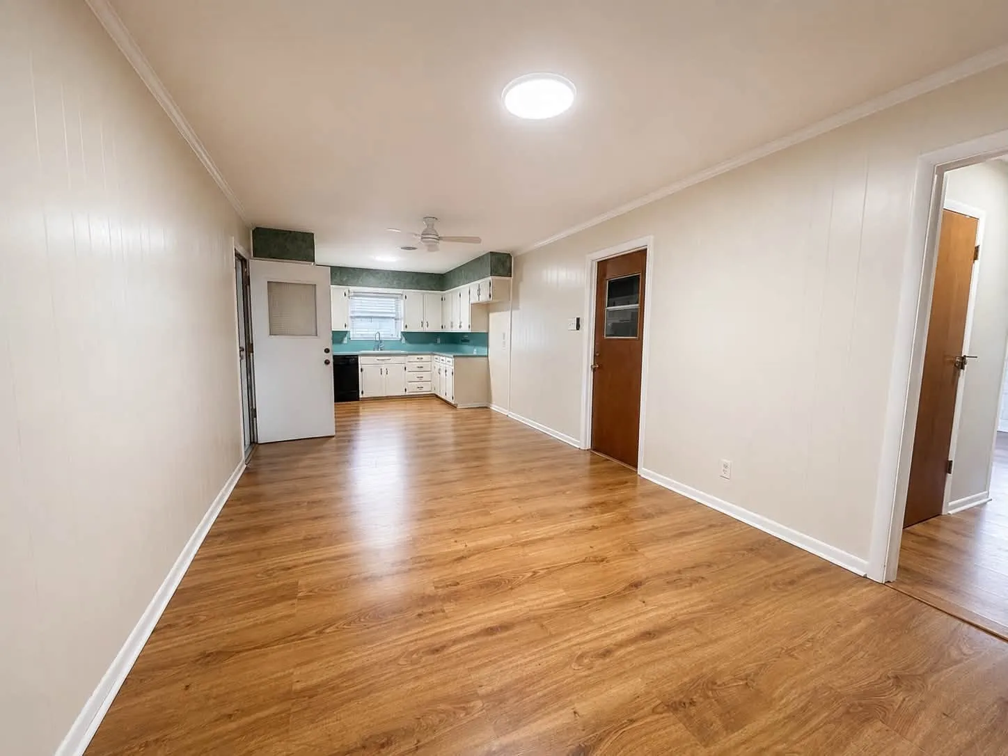 Single Family Residence For Sale in Dallas County , 723 Walnut Street, Duncanville, Texas 75116, 3 Bedroom, 2 Bathroom, 2 Garage spaces, 1,586 Sqft, built in 1963, mls#21317456, Real Estate Agent in Duncanville, Homes For Sale in Dallas county, Homes For Sale in Duncanville, Realtor in Duncanville Texas, Real Estate Brokerage Independent Realty Texas, Luminita Cordes Realtor
