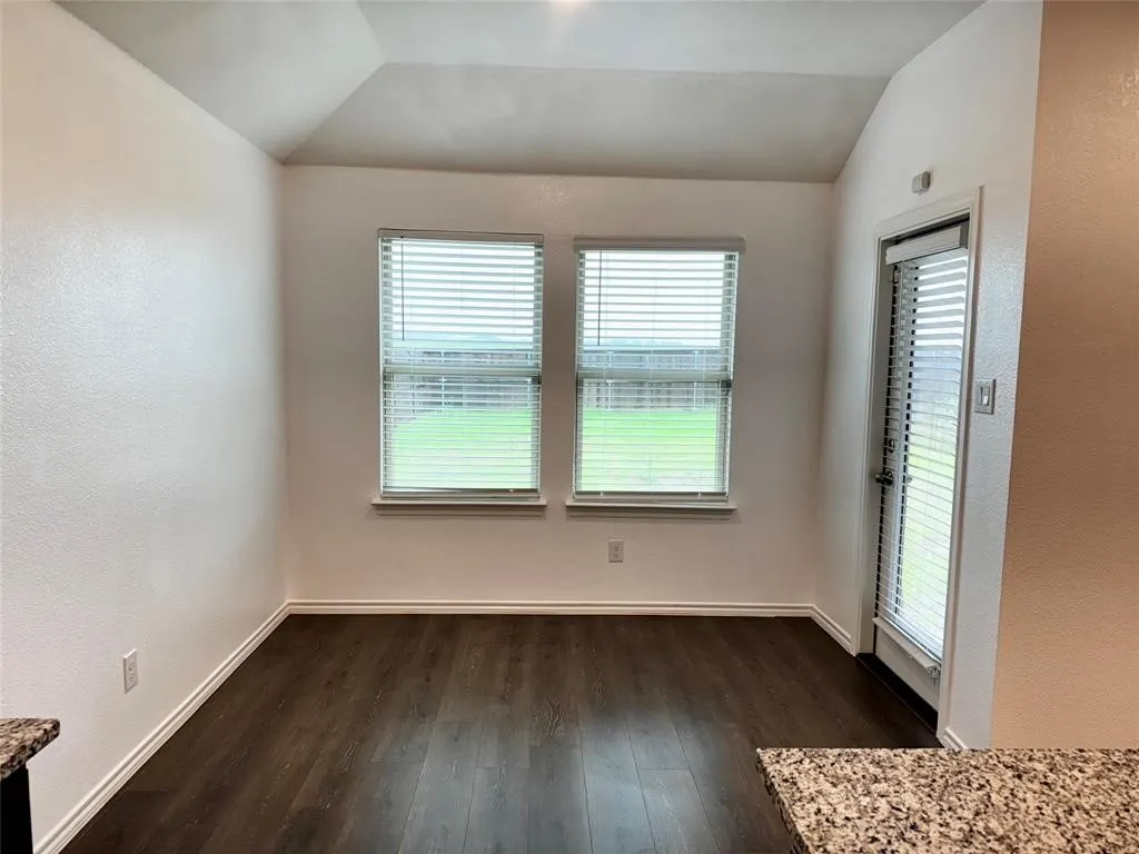 Single Family Residence For Rent in Kaufman County , 4325 Pyramid Drive, Forney, Texas 75126, 3 Bedroom, 2 Bathroom, 2 Garage spaces, 1,450 Sqft, built in 2020, mls#21300701, Real Estate Agent in Forney, Homes For Rent in Kaufman county, Homes For Rent in Forney, Realtor in Forney Texas, Real Estate Brokerage Independent Realty Texas, Luminita Cordes Realtor